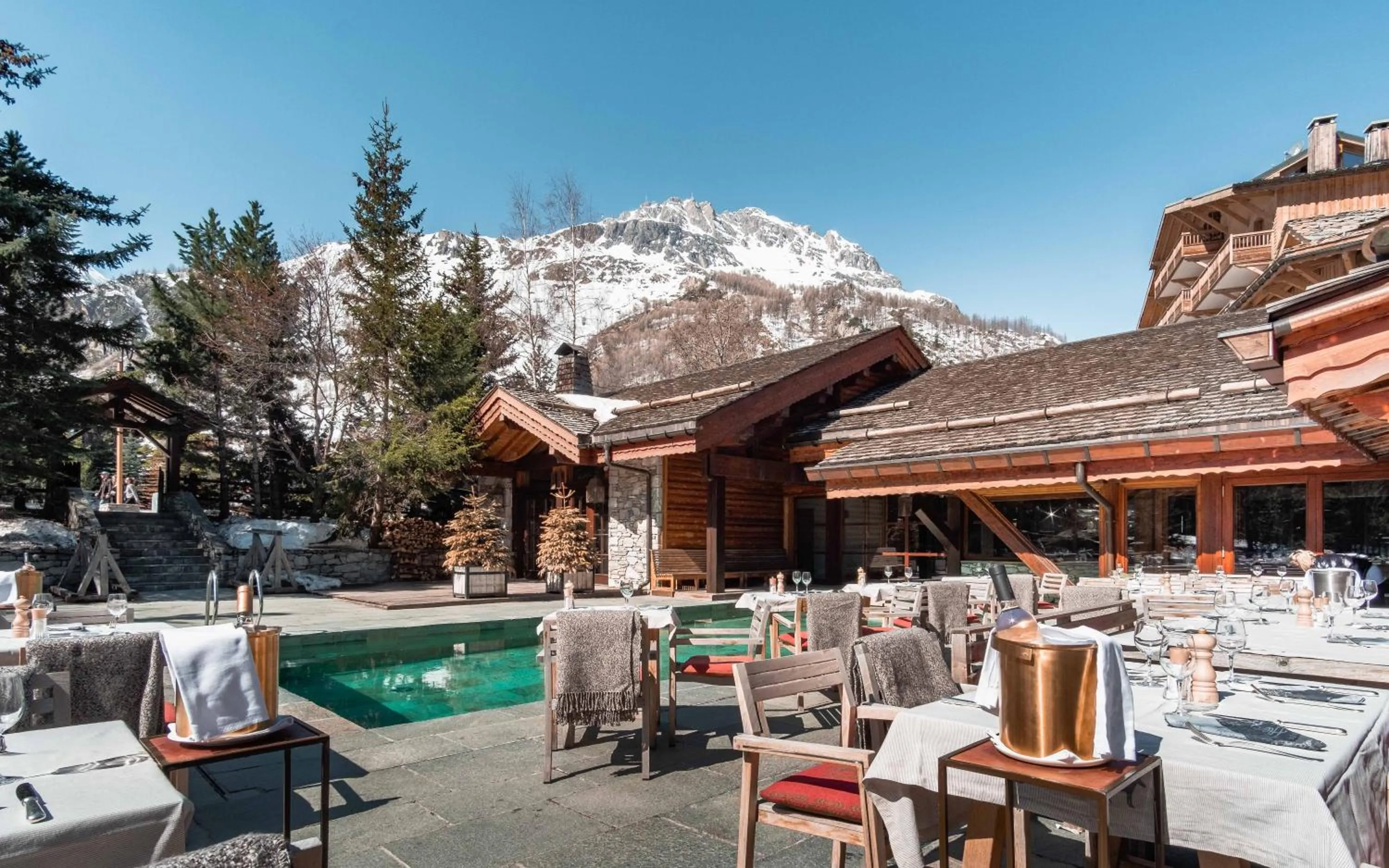 Patio in Hôtel LE BLIZZARD