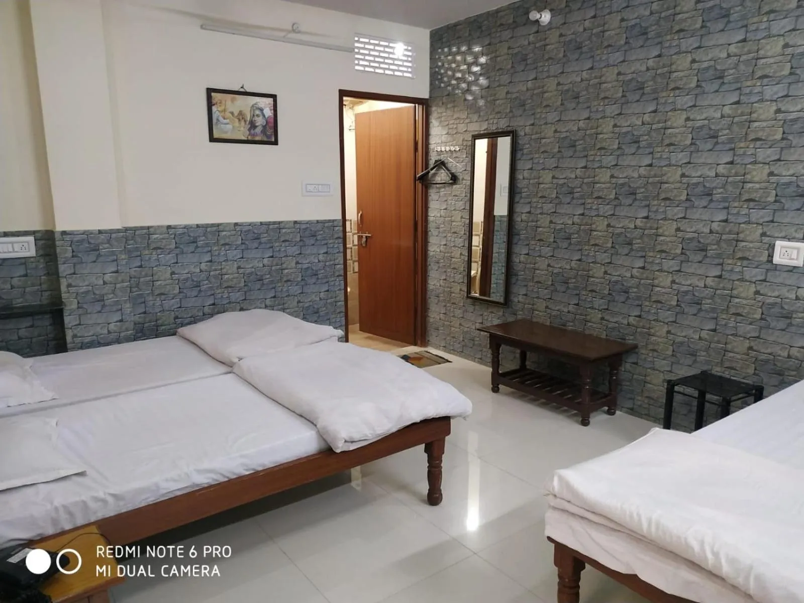 Bed in BOBY HOME STAY "BOBY MANSION" Jaipur