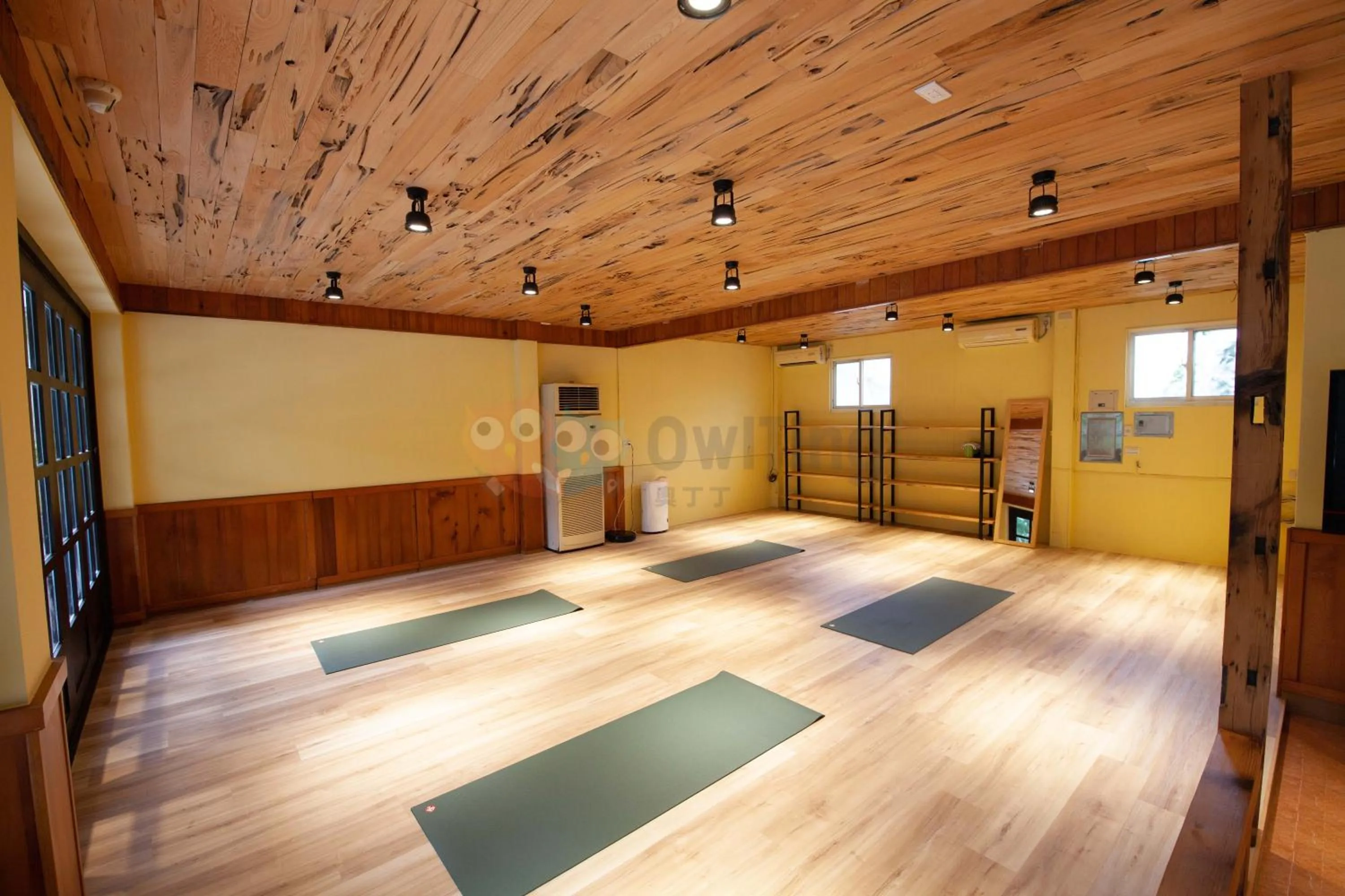 Communal lounge/ TV room in Hinoki House