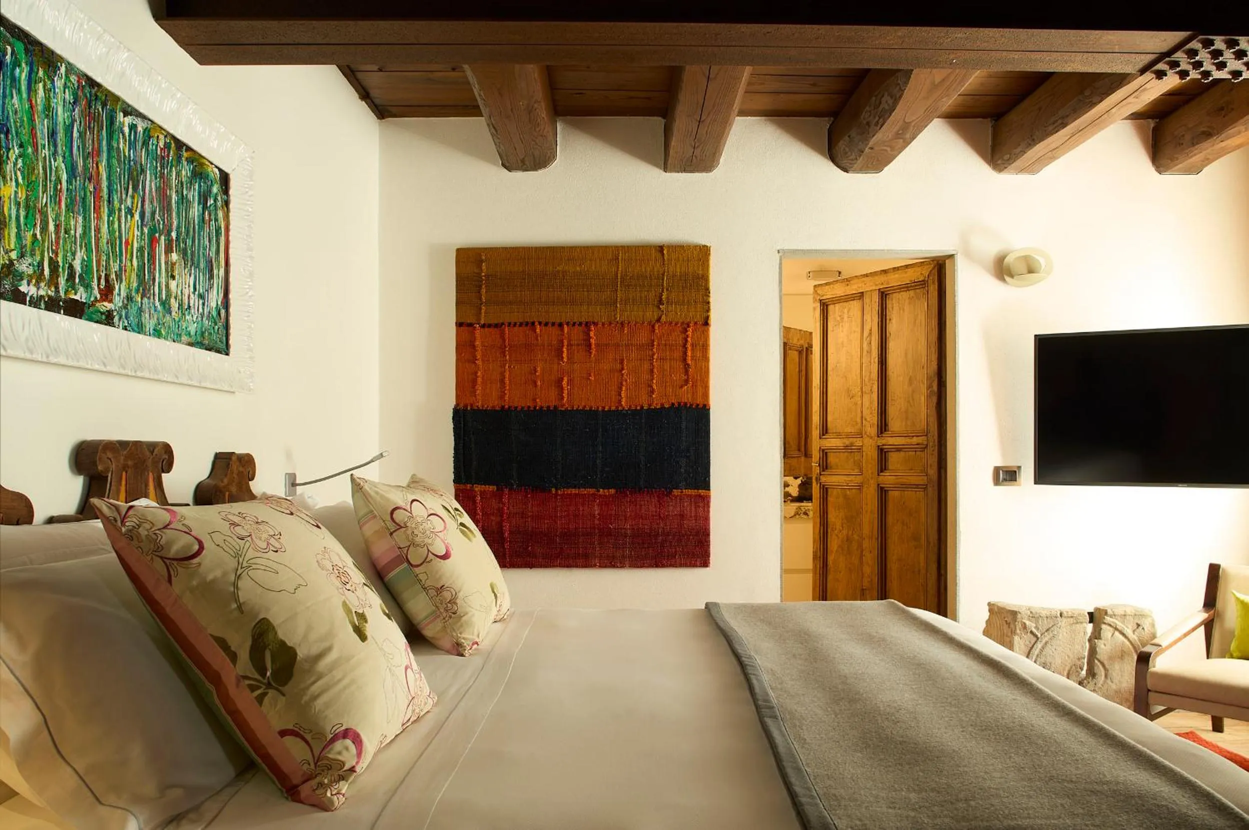 Bedroom, Bed in Palazzo Delle Pietre - Luxury Apartments