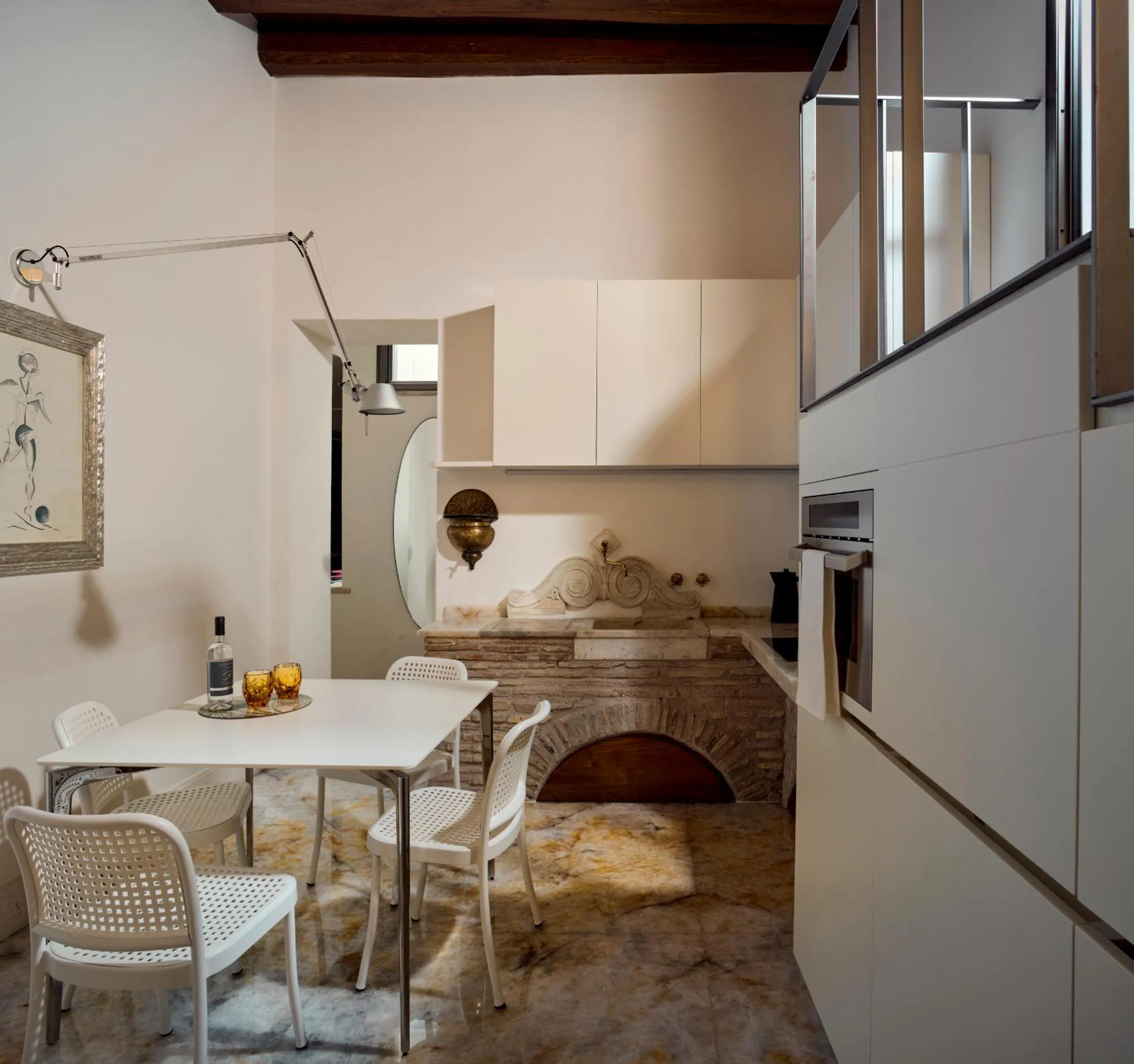 Kitchen or kitchenette in Palazzo Delle Pietre - Luxury Apartments