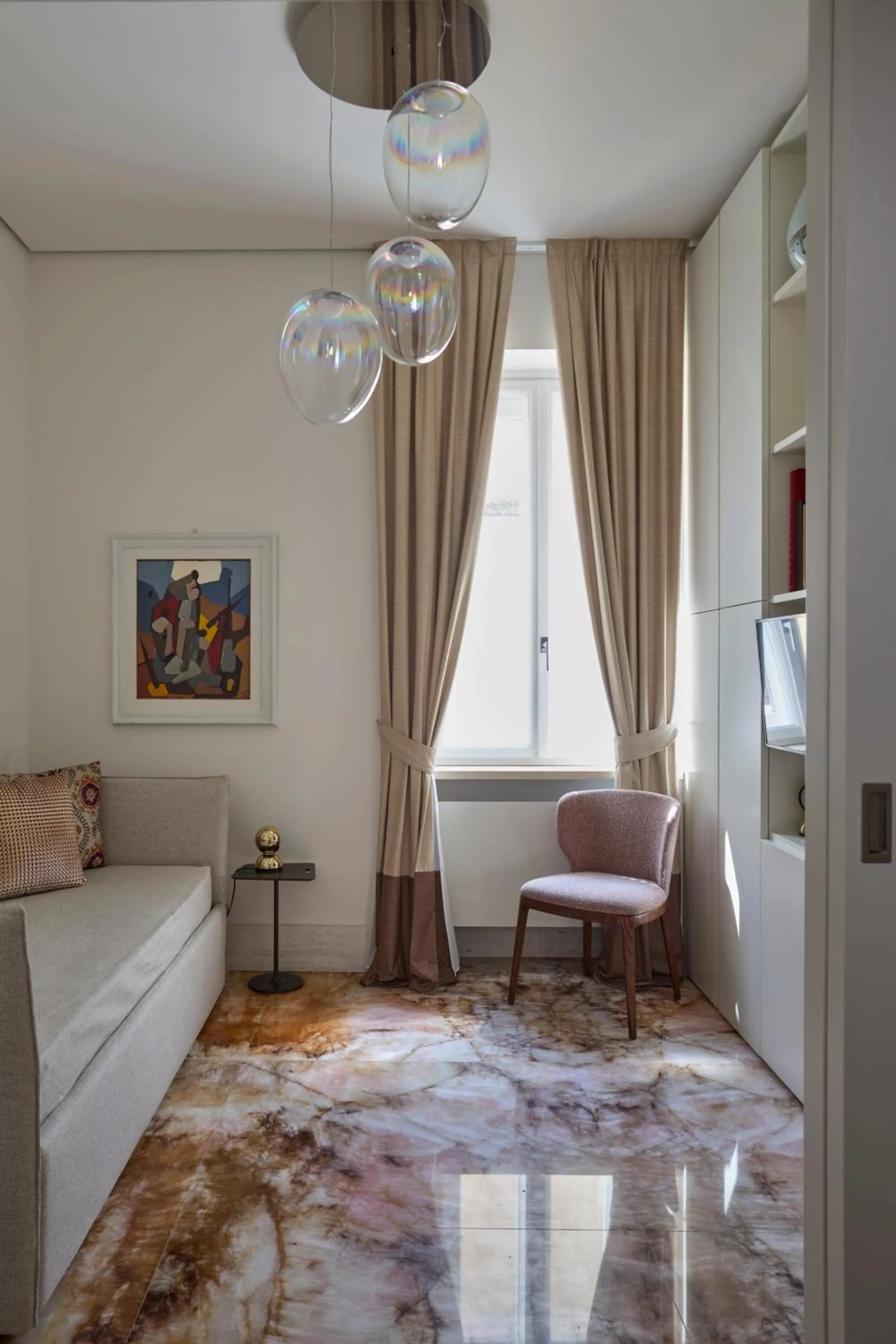 Seating area, Bed in Palazzo Delle Pietre - Luxury Apartments