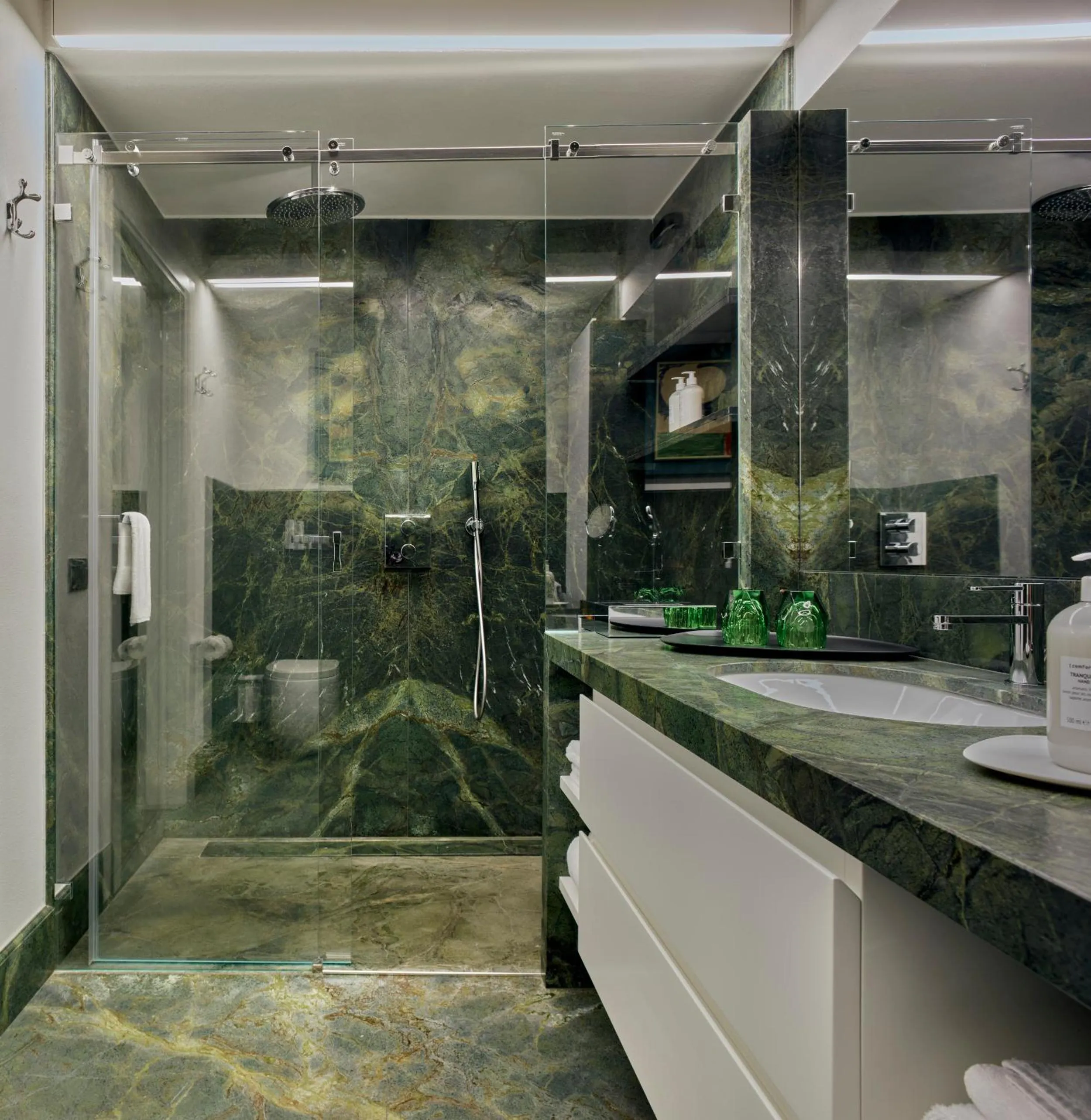Bathroom in Palazzo Delle Pietre - Luxury Apartments
