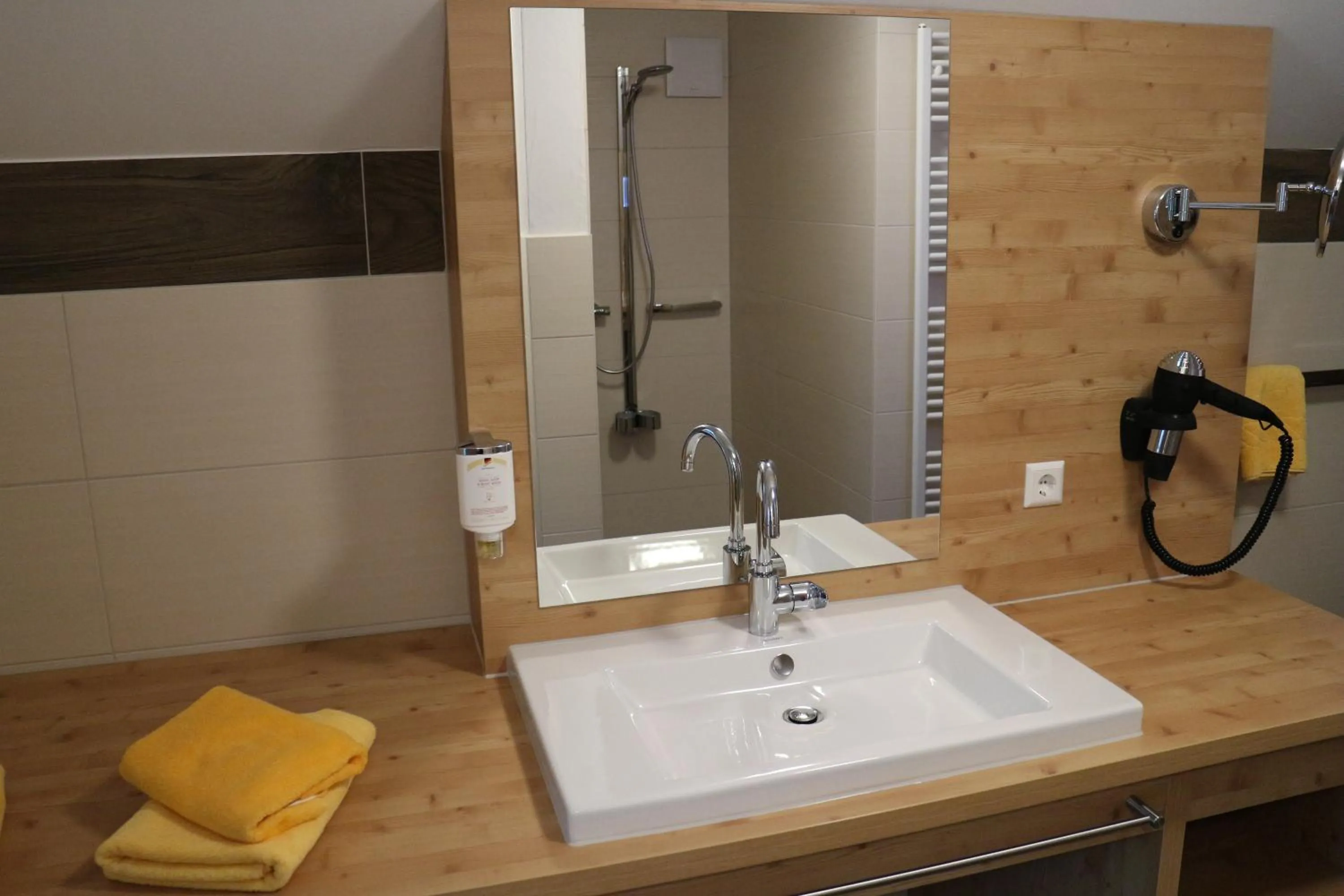 Bathroom in Landgasthof Adler Pelzmühle