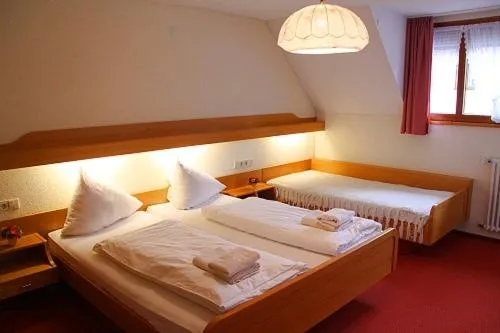 Bed in Landgasthof Adler Pelzmühle