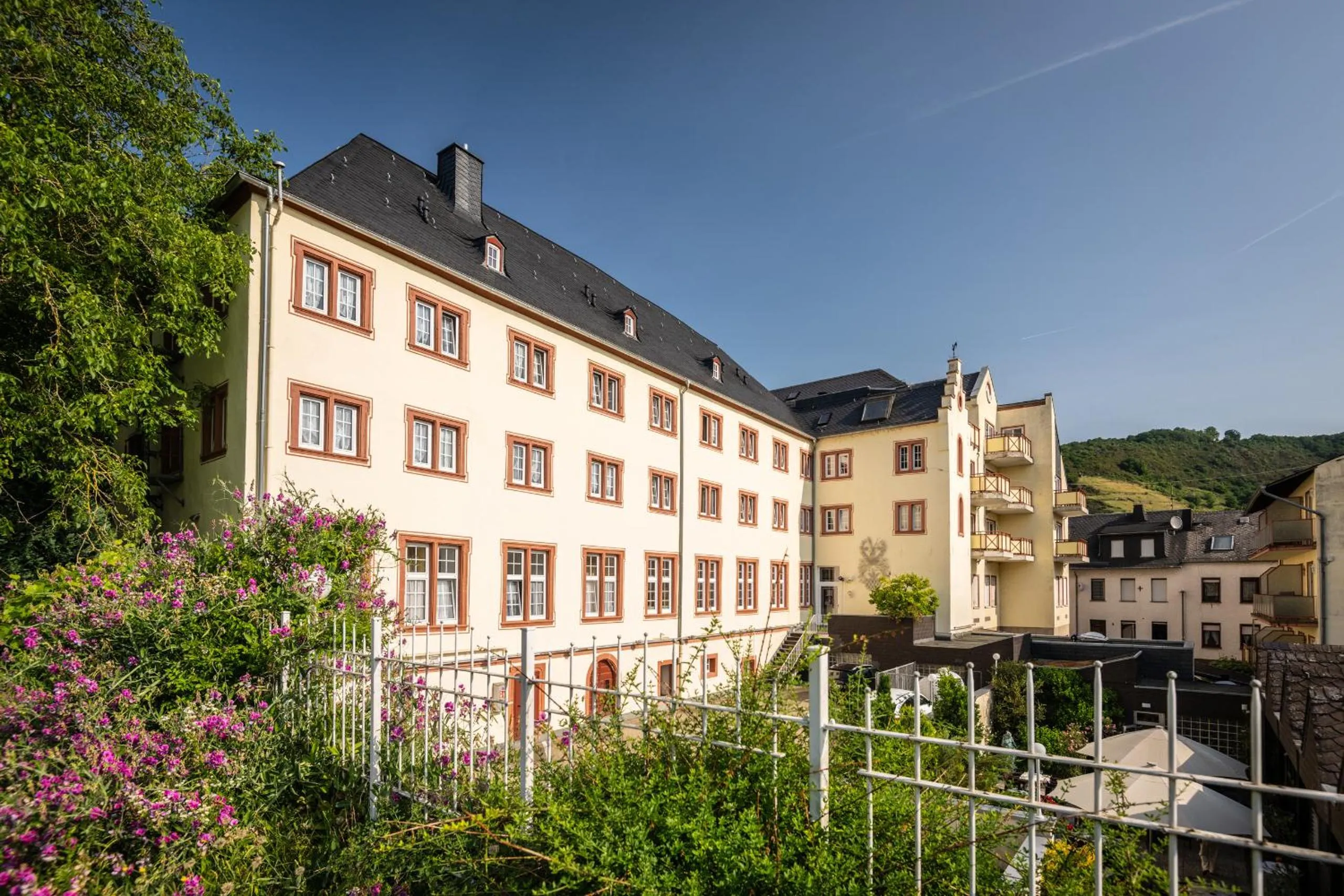 Property building in Schloß-Hotel Petry