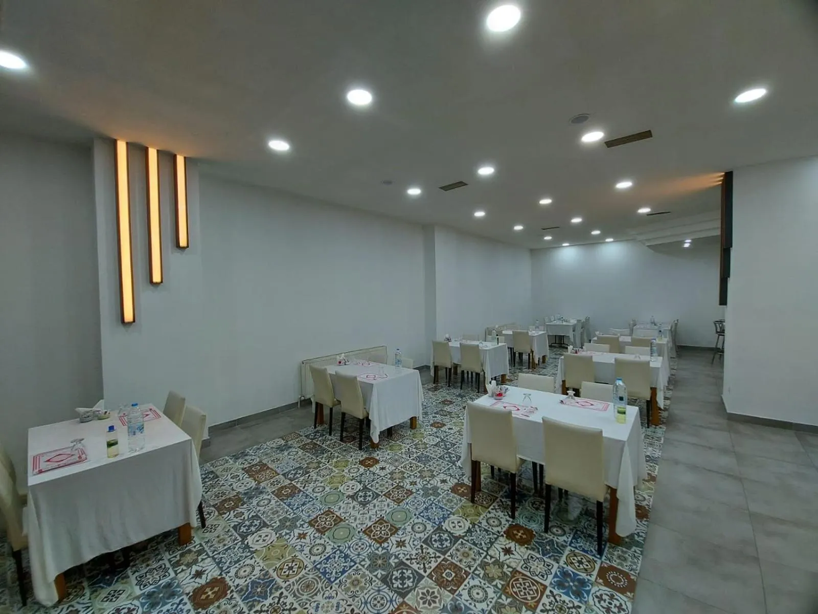 Restaurant/places to eat in ESKOPPremium OTEL