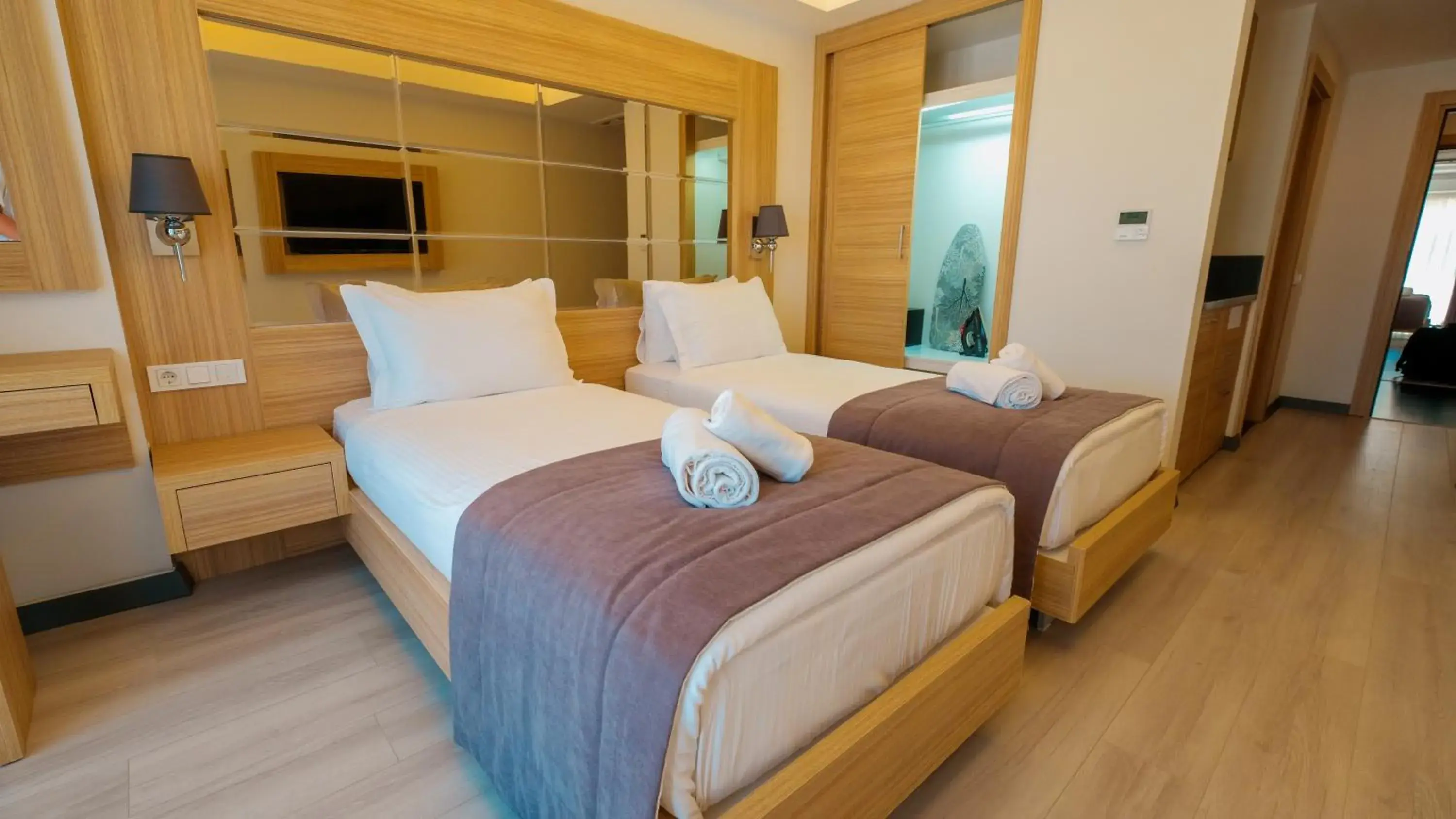 Photo of the whole room, Bed in Alesta Midtown Photo of the whole room, Bed in Alesta Midtown