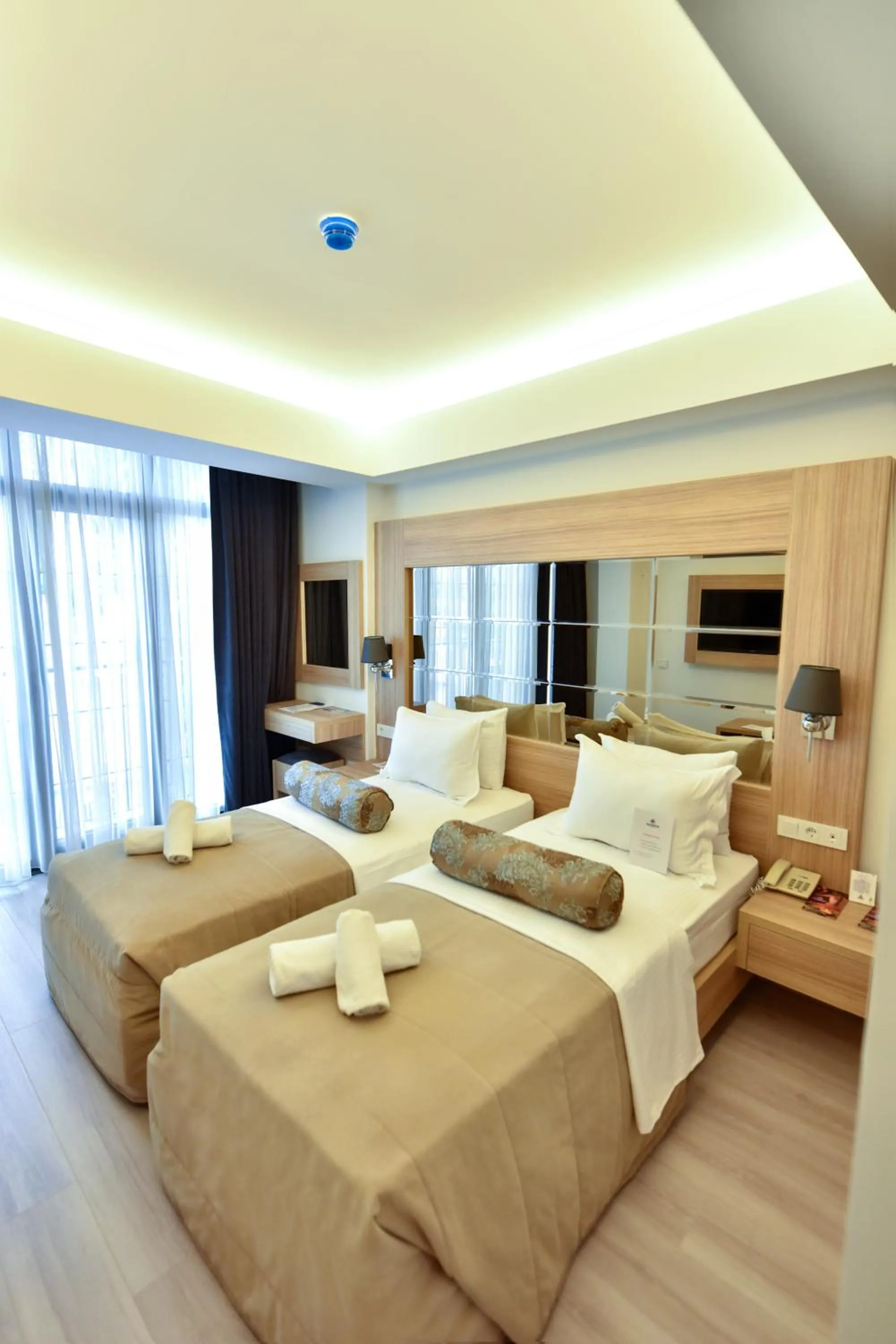 Photo of the whole room, Bed in Alesta Midtown