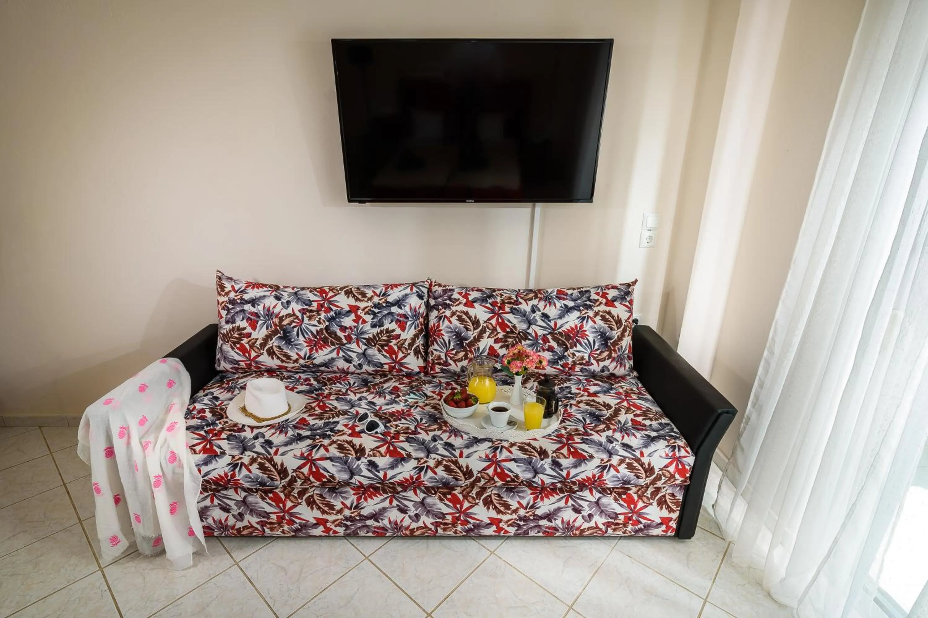 Seating area in Room 25