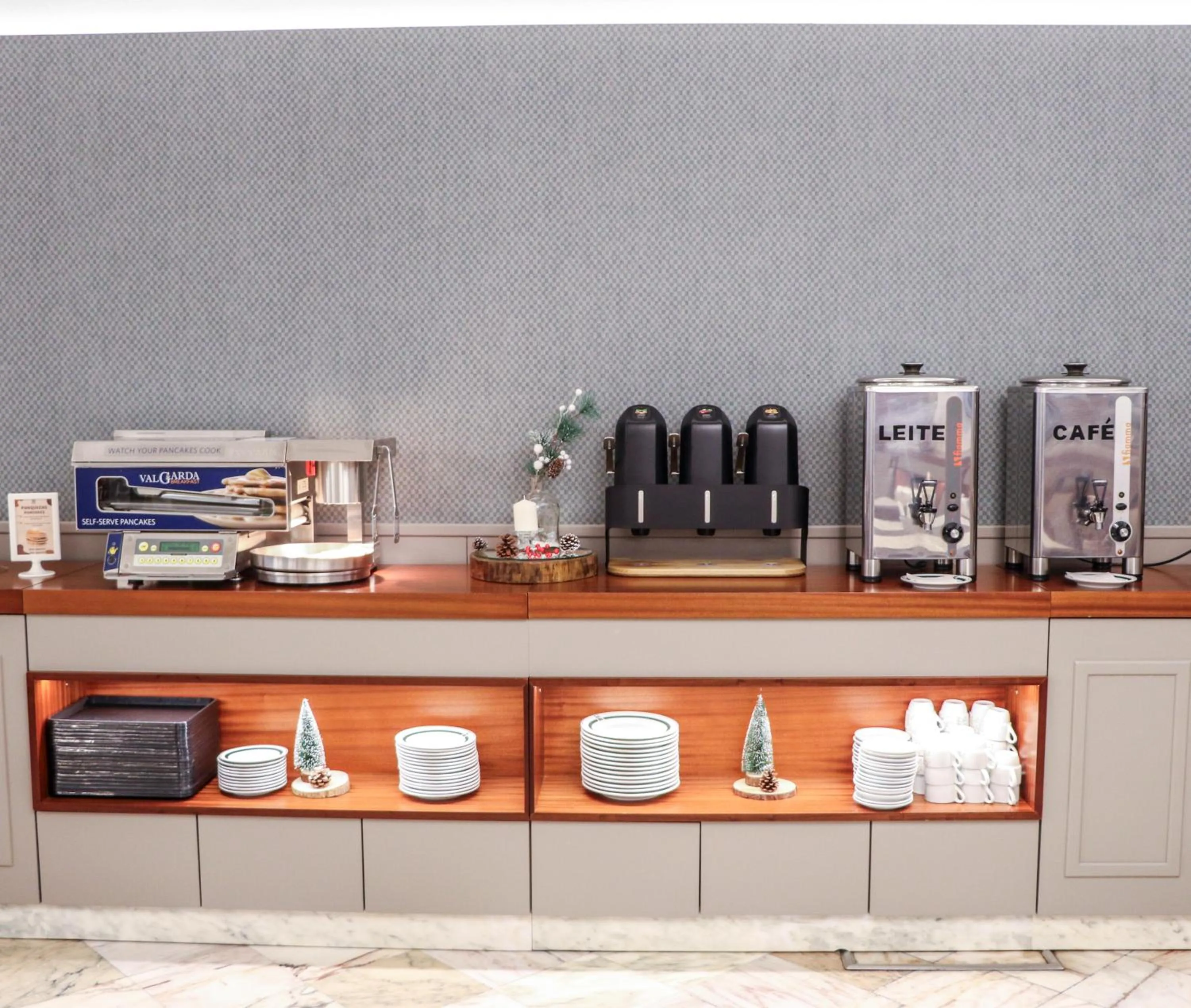 Breakfast in Hotel São Bento da Porta Aberta & Spa