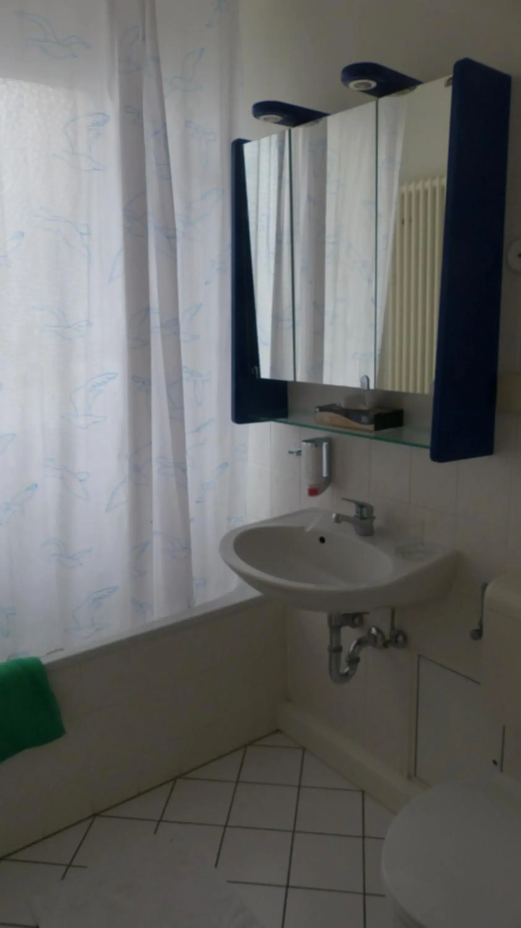 Bathroom in Central Hotel Eschborn Bathroom in Central Hotel Eschborn