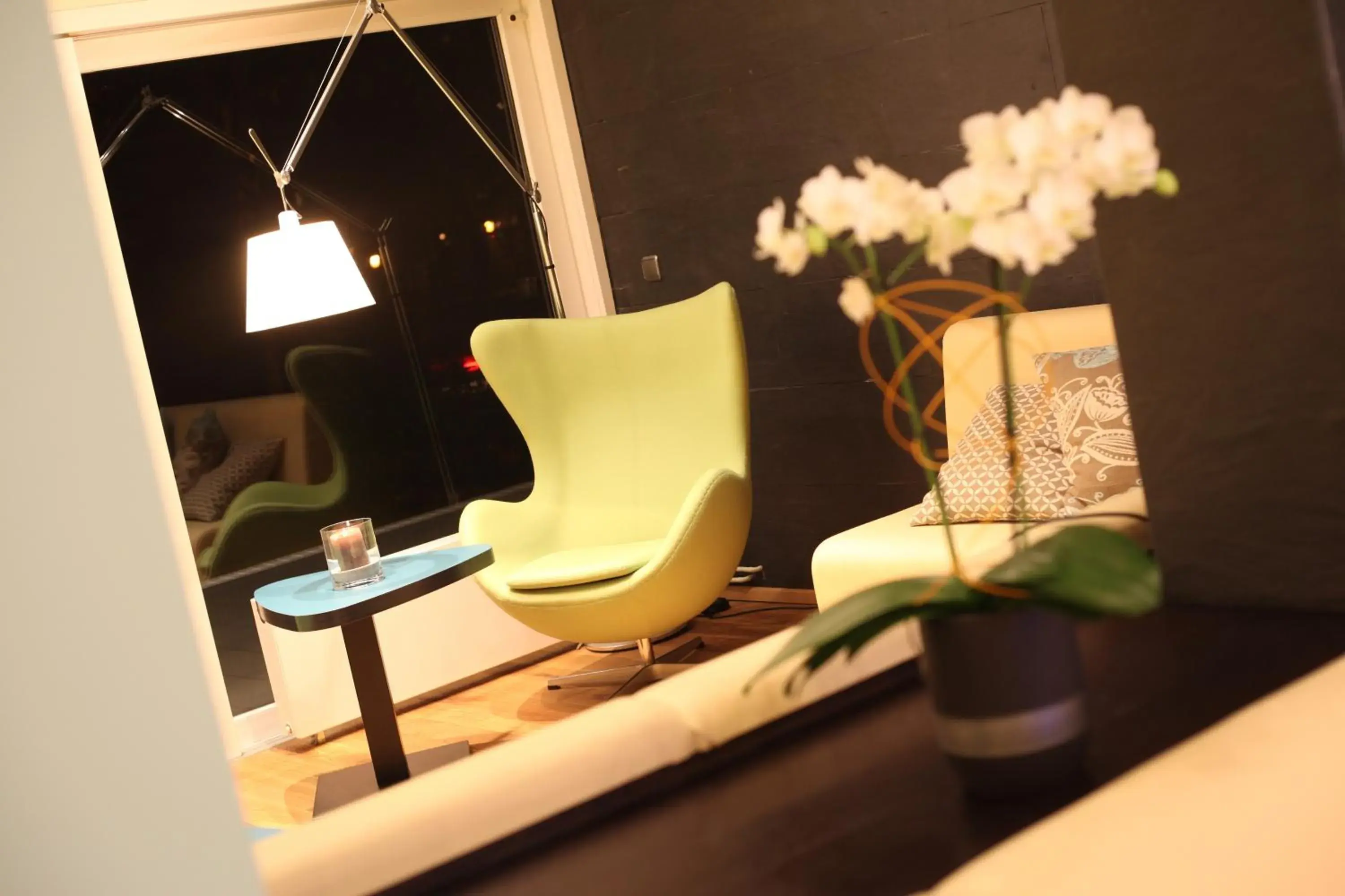 Lounge or bar in Central Hotel Eschborn Lounge or bar in Central Hotel Eschborn