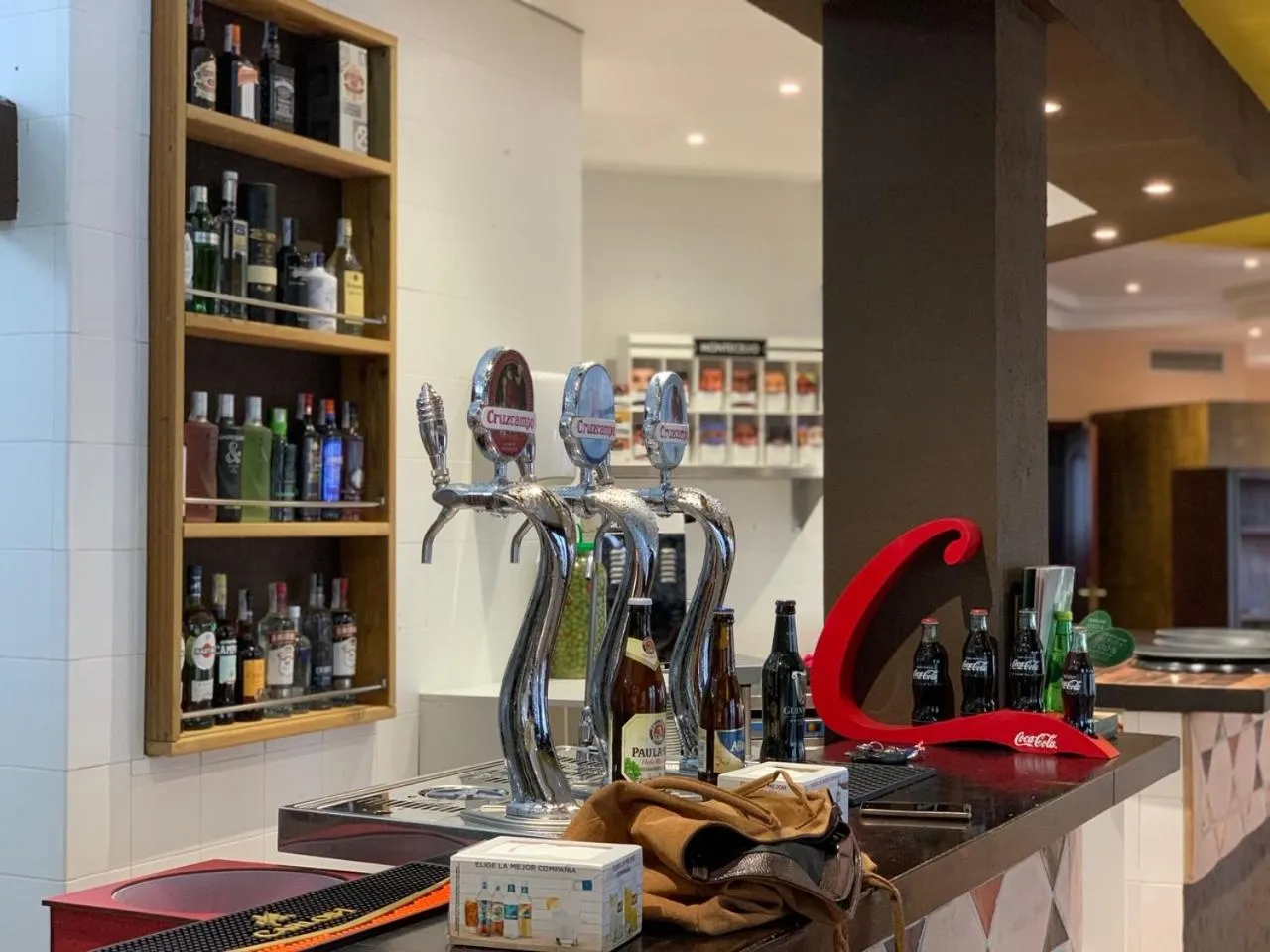 Restaurant/places to eat in Hostal Restaurante Benalup Golf