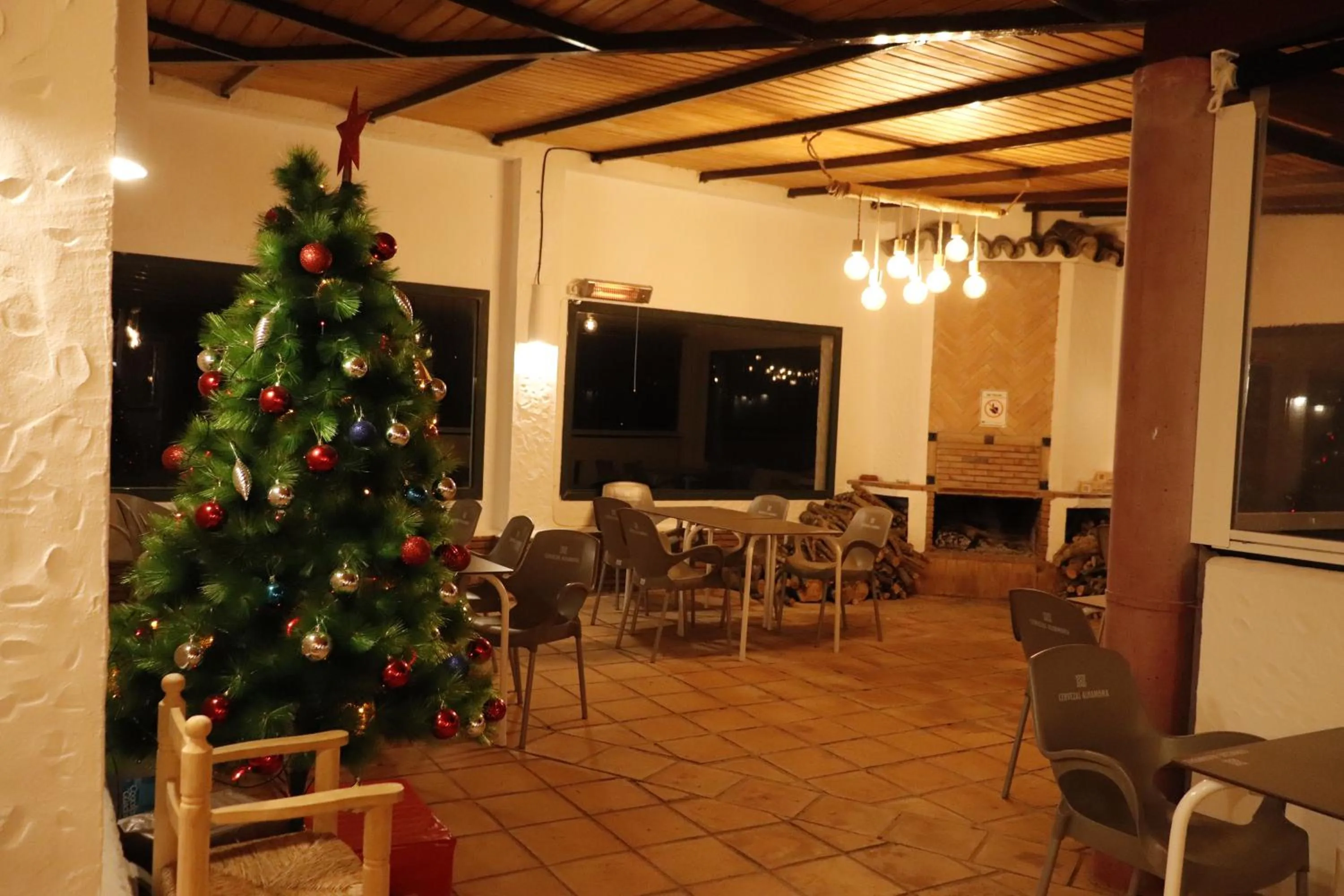 Restaurant/places to eat in Hostal Restaurante Benalup Golf