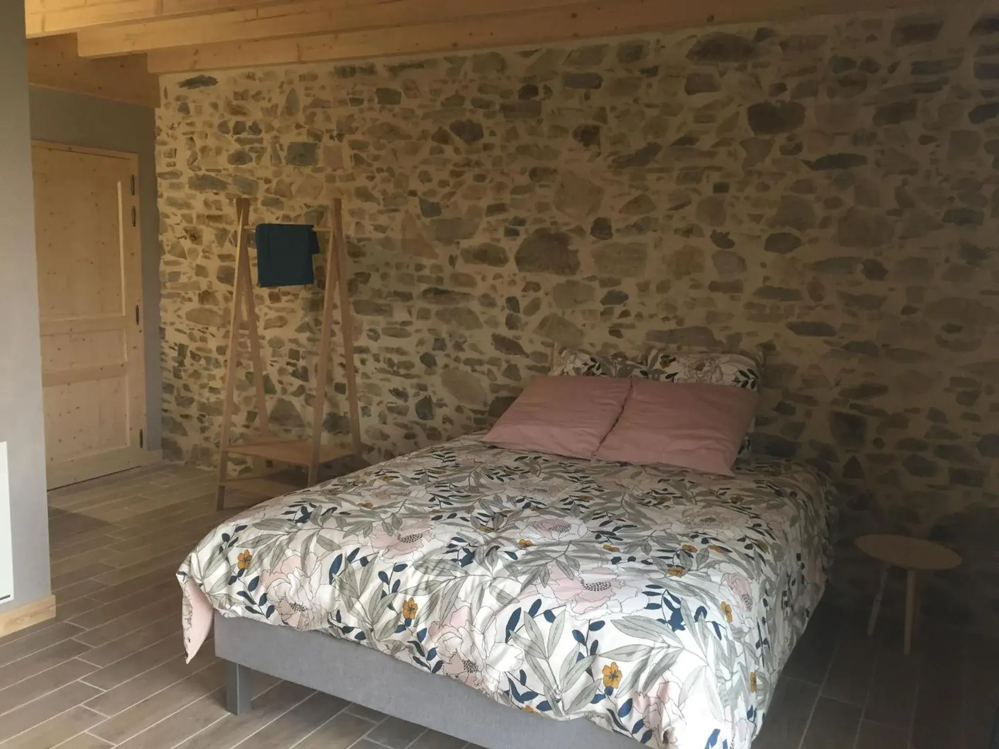 Double Room with Terrace in LA GRANDE THIBAUDIERE Double Room with Terrace in LA GRANDE THIBAUDIERE