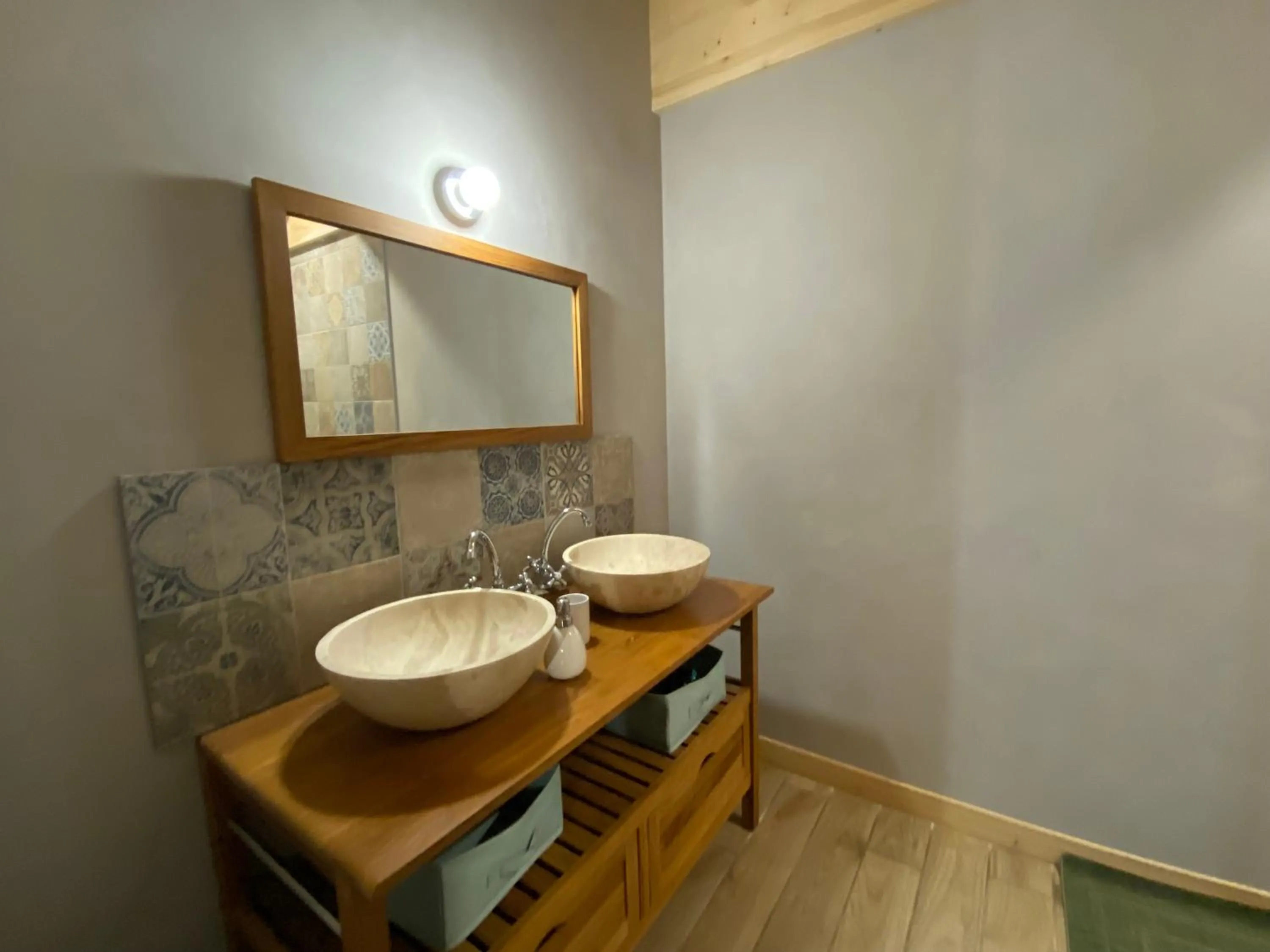 Bathroom in LA GRANDE THIBAUDIERE