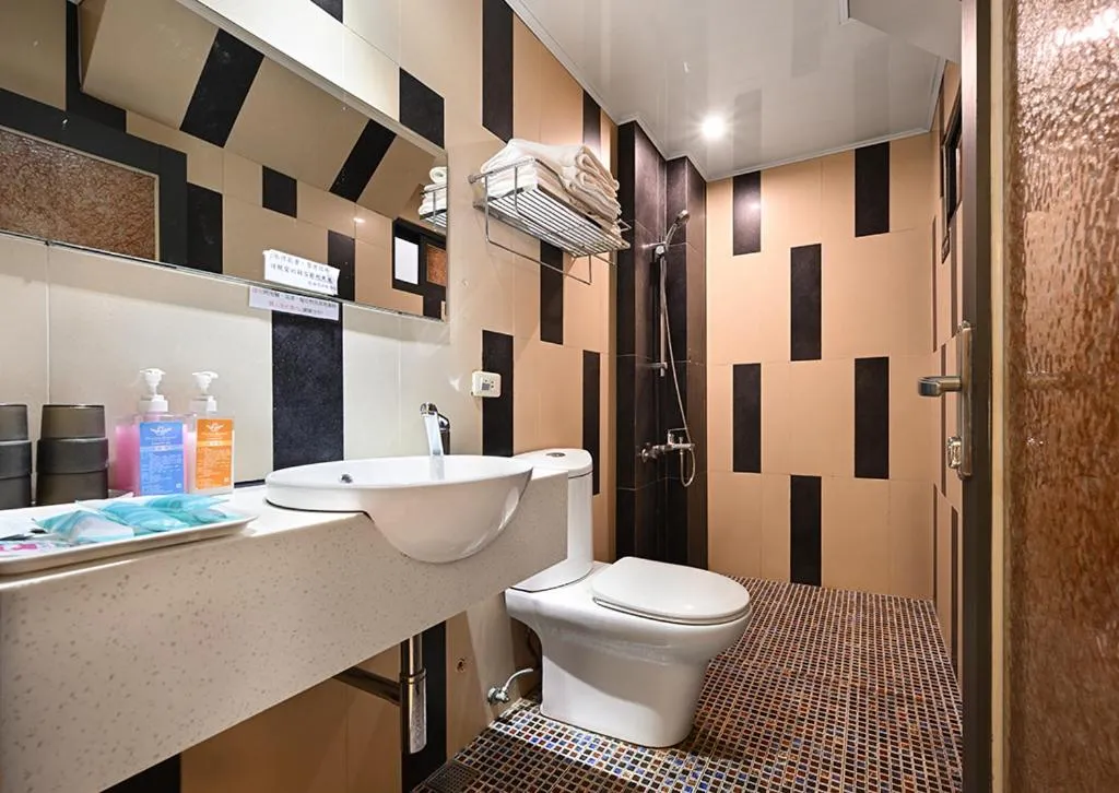 Bathroom in Lakeview Homestay