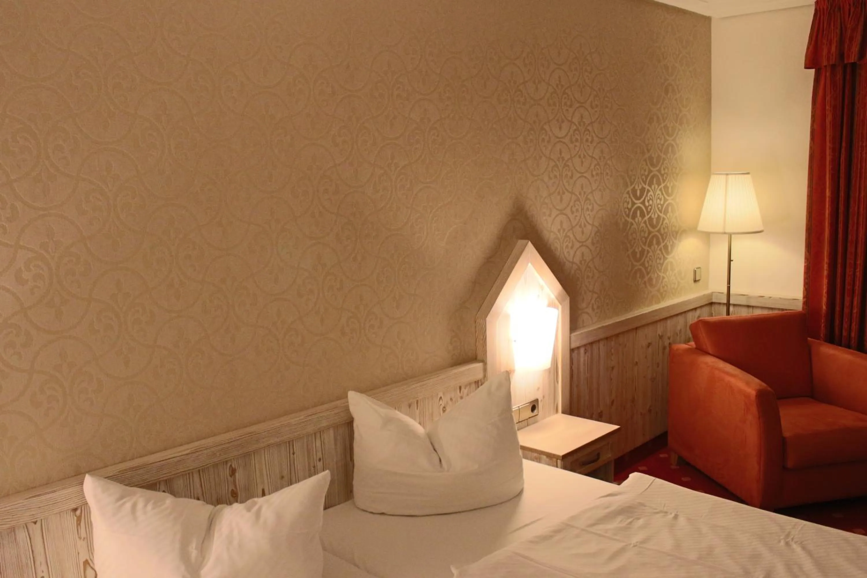 Decorative detail, Bed in Central-Hotel