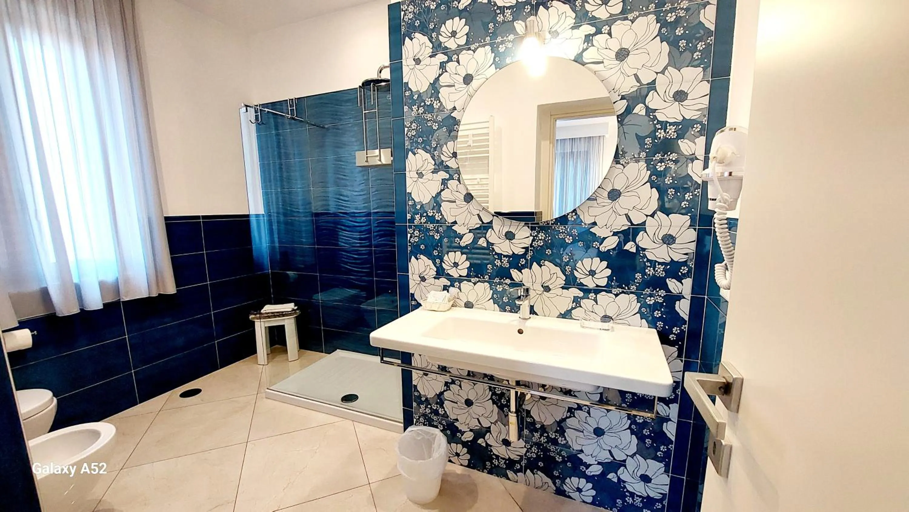 Shower in Olimpo degli Dei