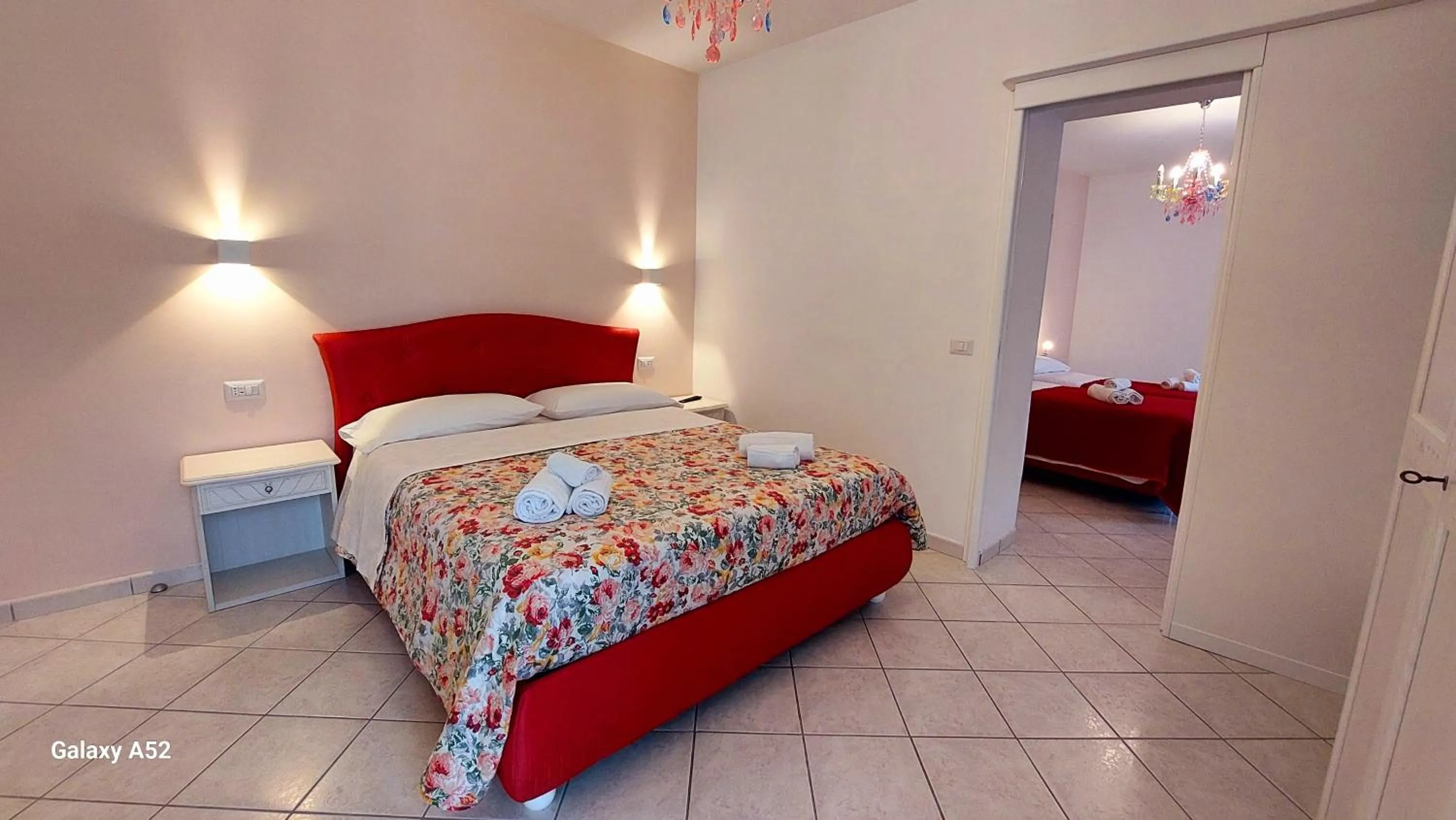 Photo of the whole room, Bed in Olimpo degli Dei