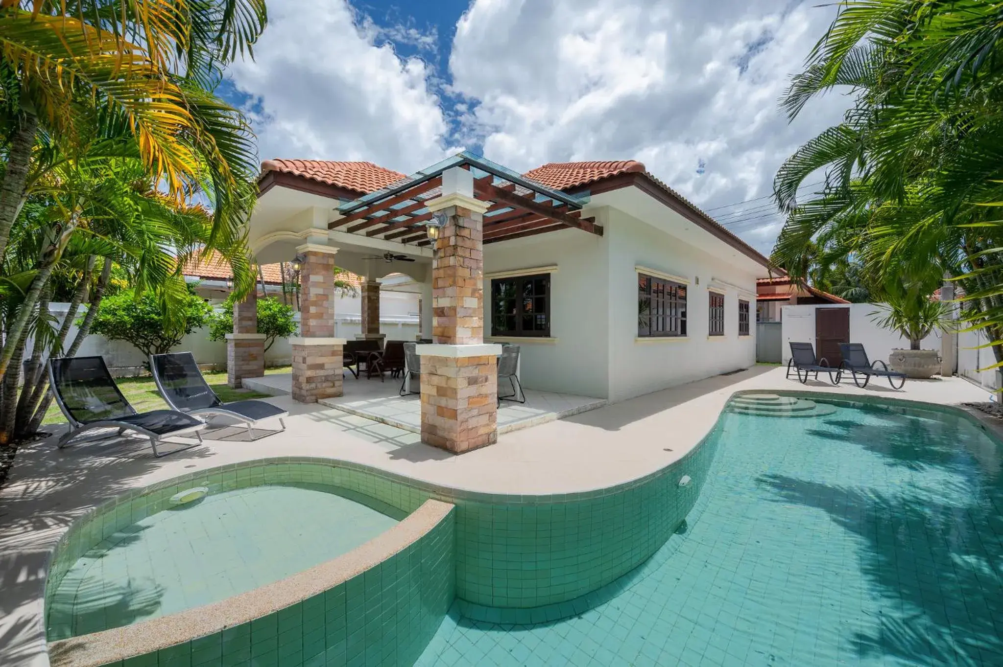 Three-Bedroom Villa in Orchid Paradise Homes OPV 05 Three-Bedroom Villa in Orchid Paradise Homes OPV 05