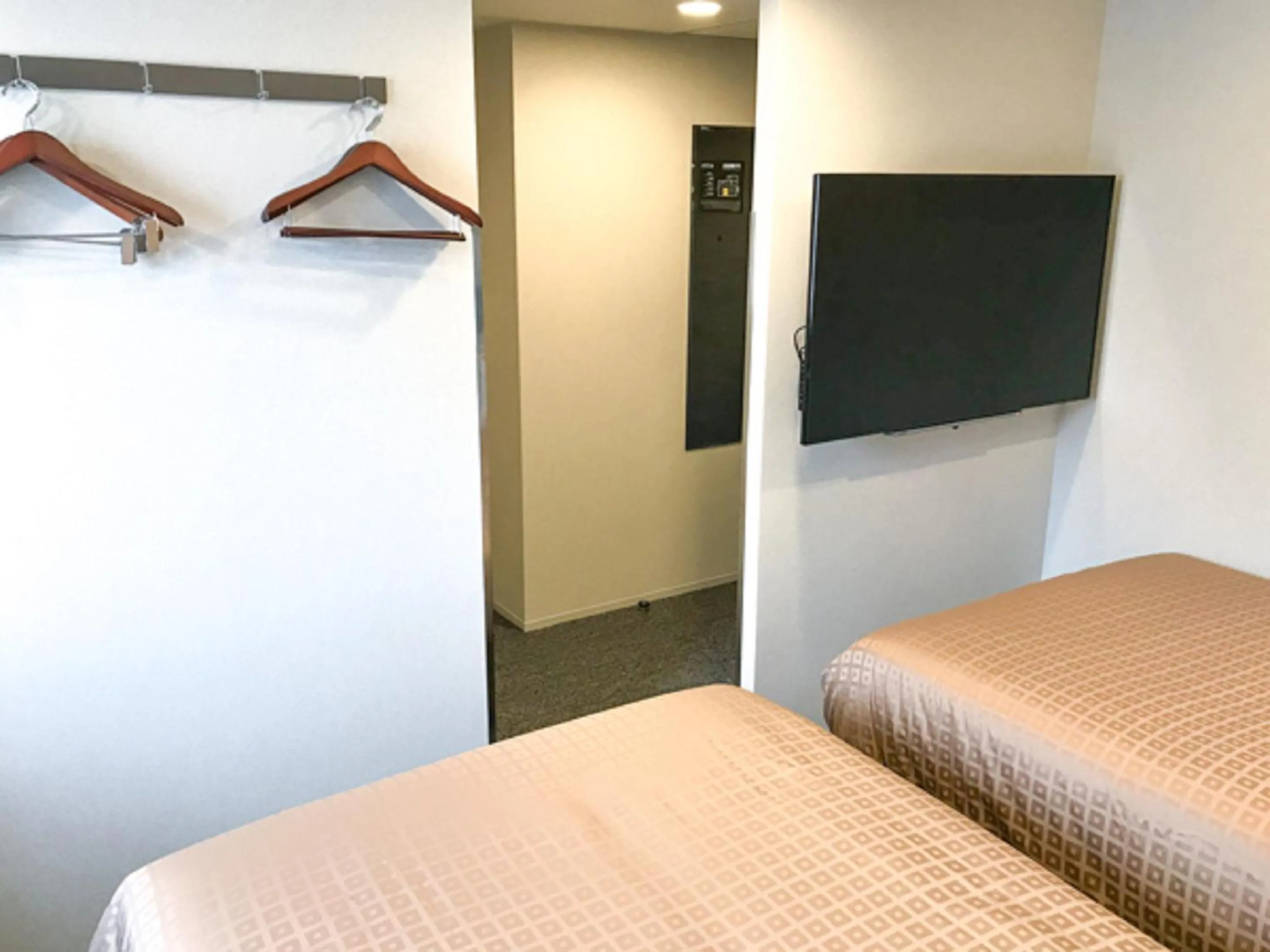 Photo of the whole room, Bed in HOTEL LiVEMAX Chiba Chuo-Ekimae