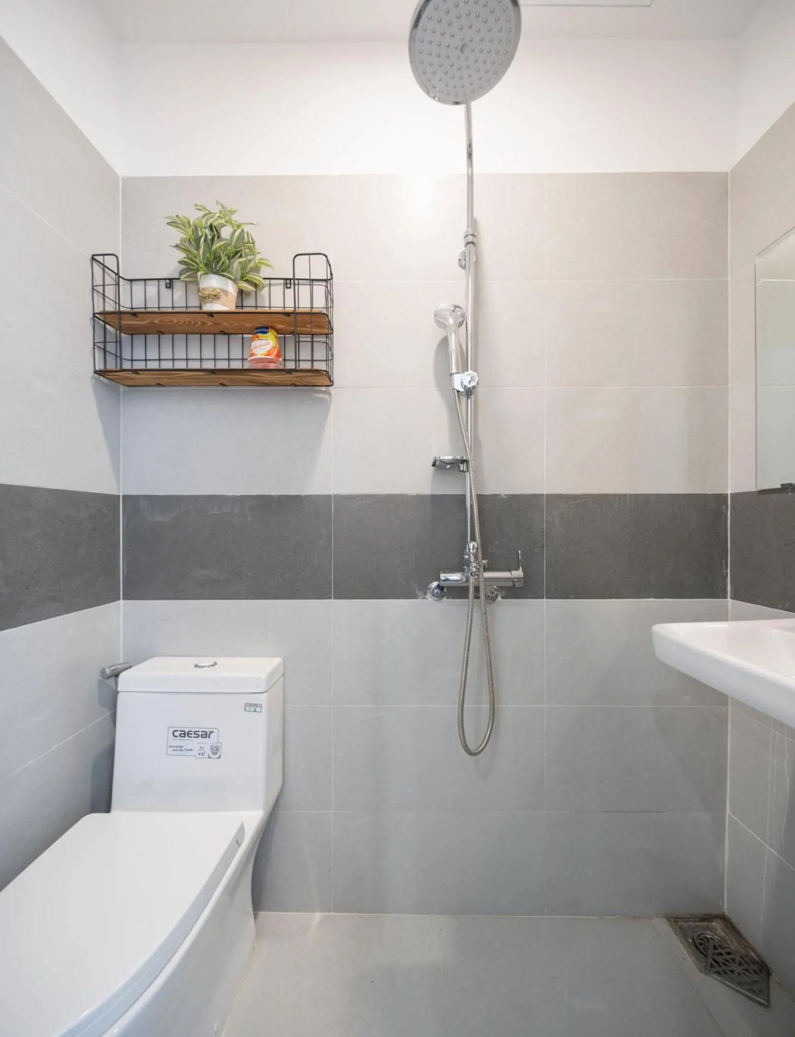 Bathroom in ChiPa Homestay