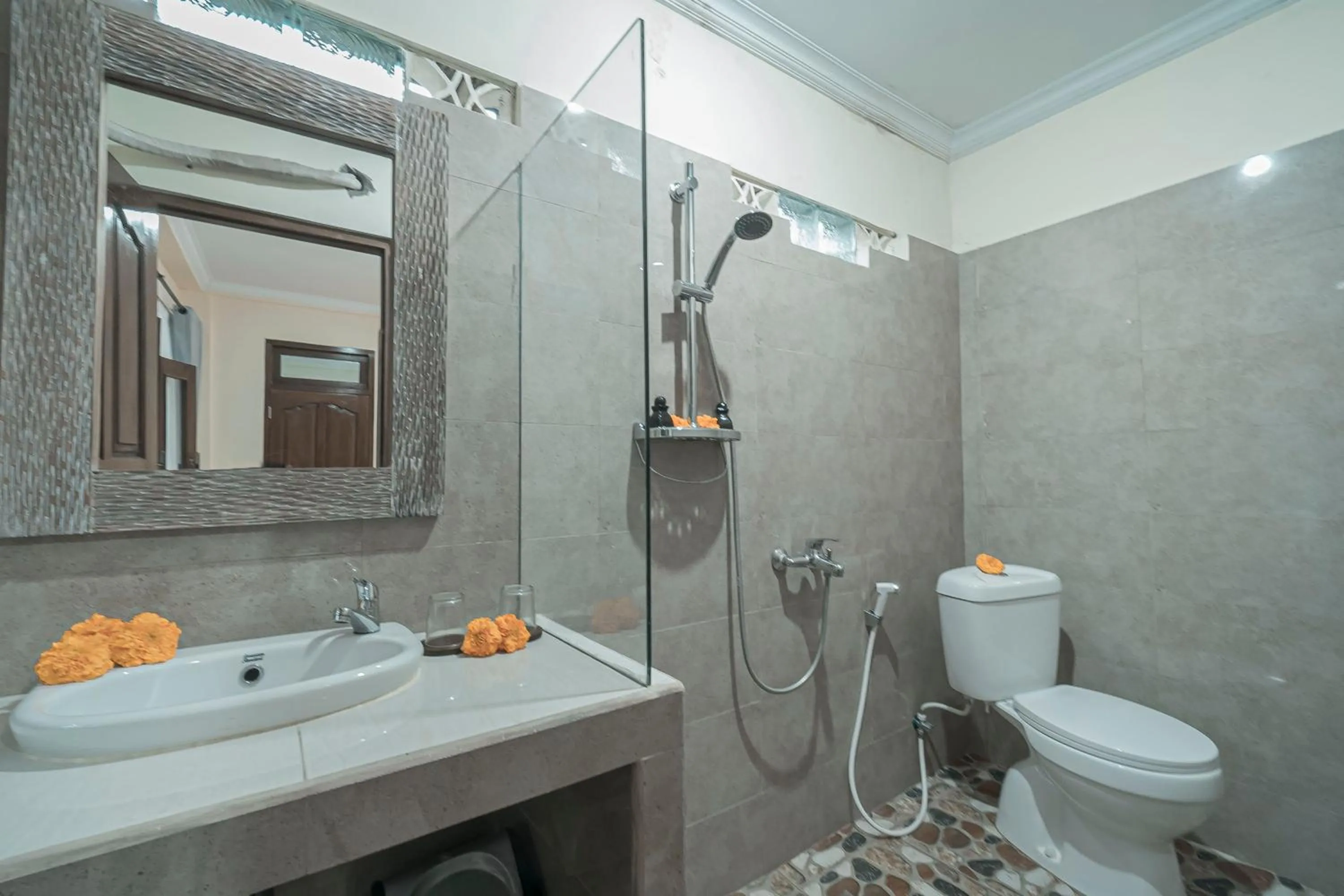 Bathroom in Vaneka Garden House