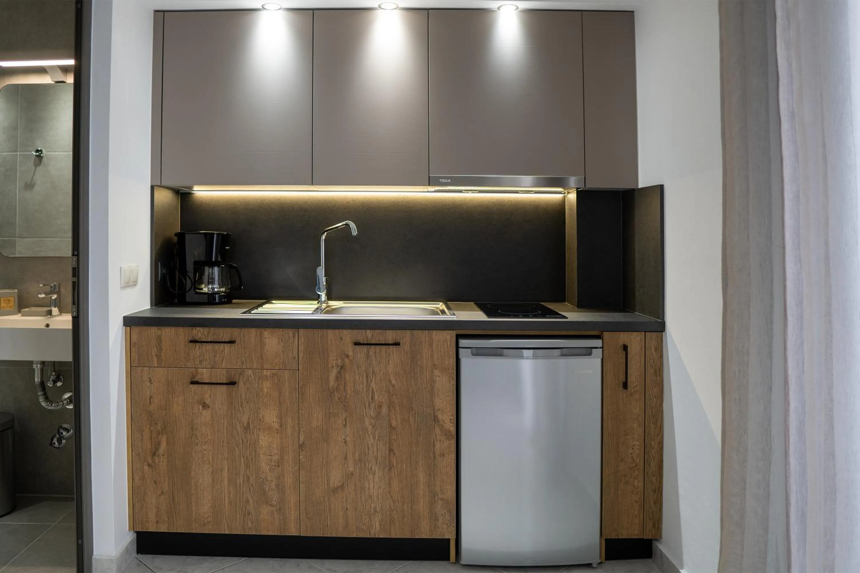 Kitchen or kitchenette in Sea View Apartment Grek Nea 3