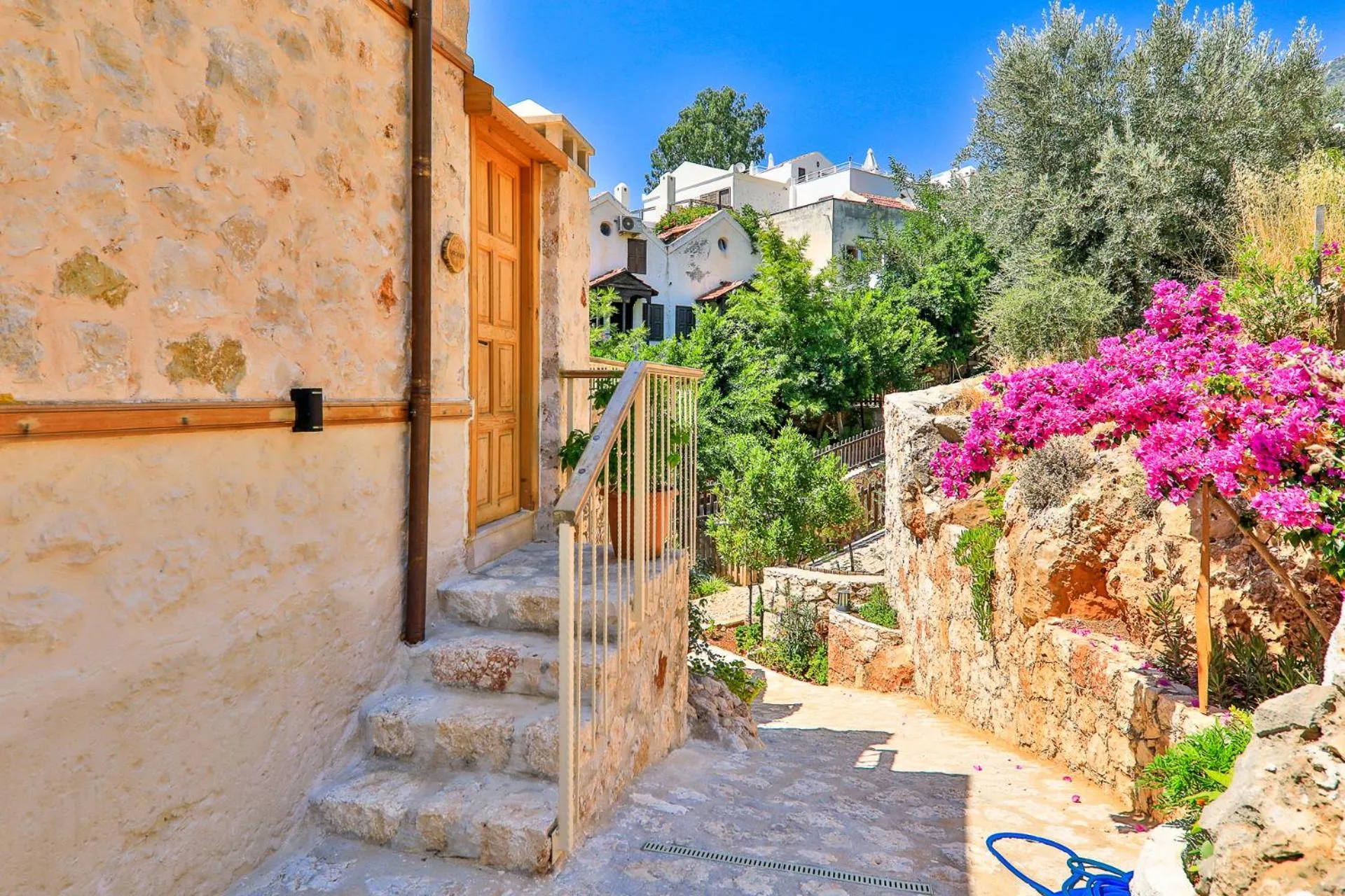 Facade/entrance in Pier House Hotel