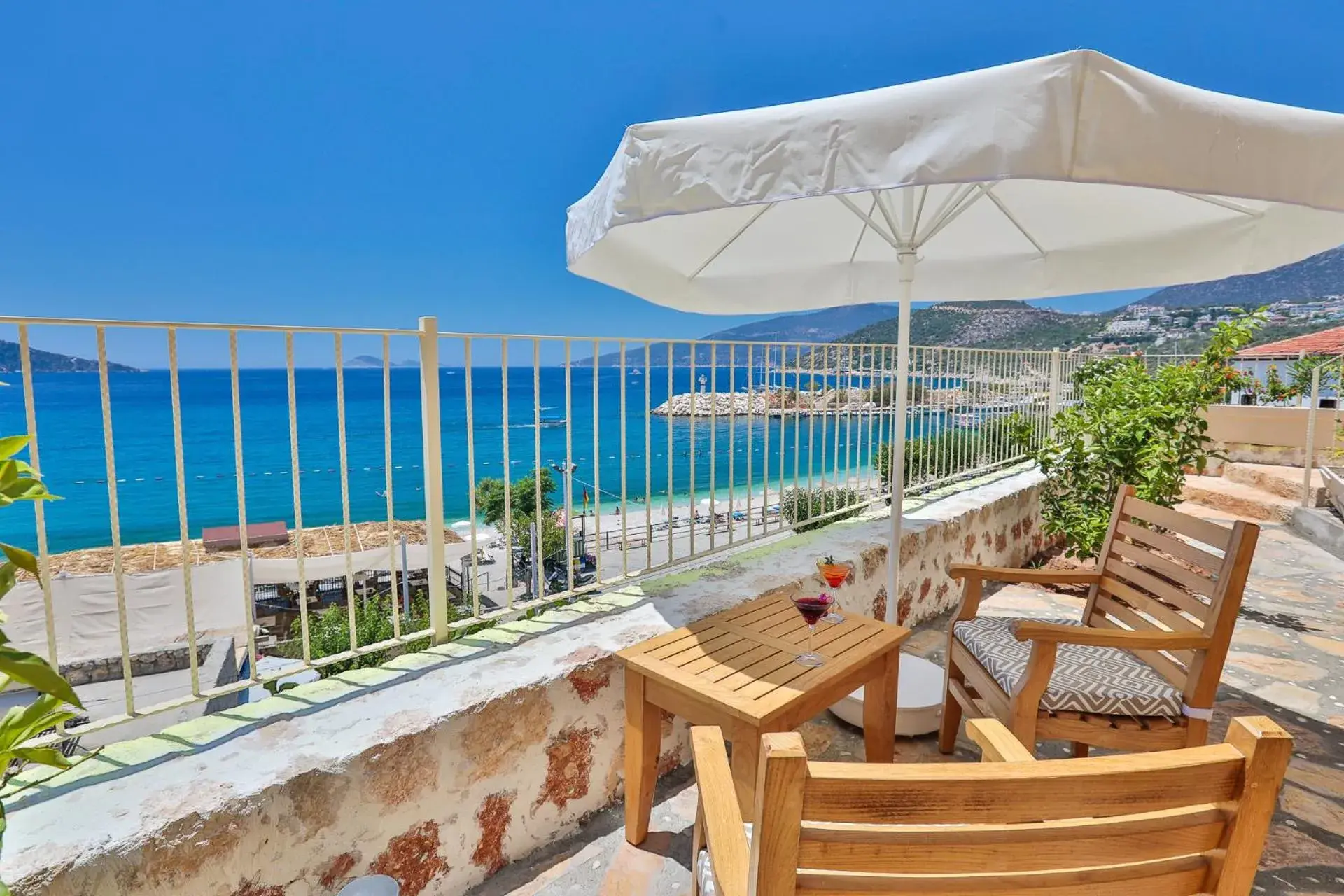 Small Double Room in Pier House Hotel Small Double Room in Pier House Hotel