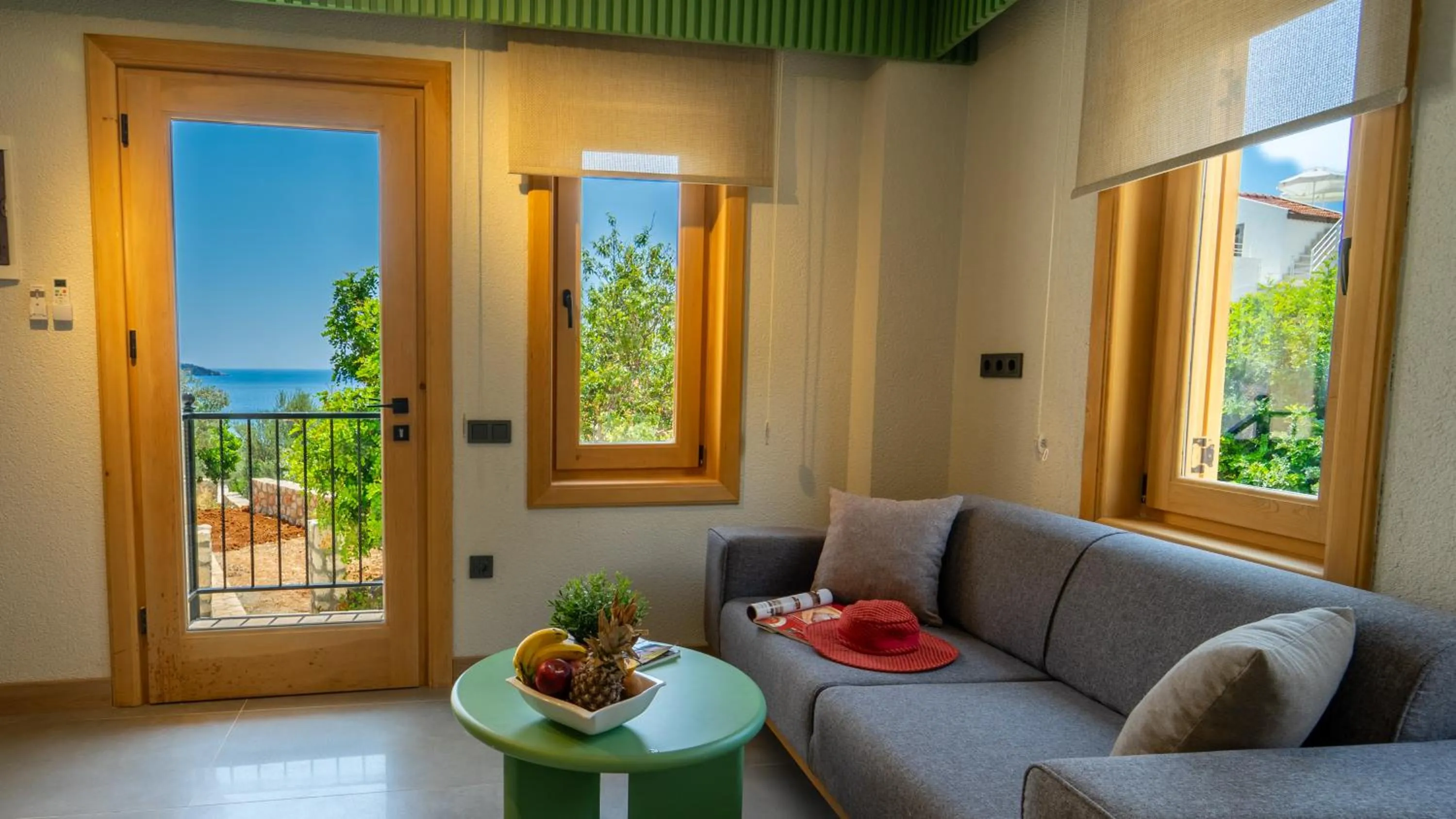 Living room in Pier House Hotel