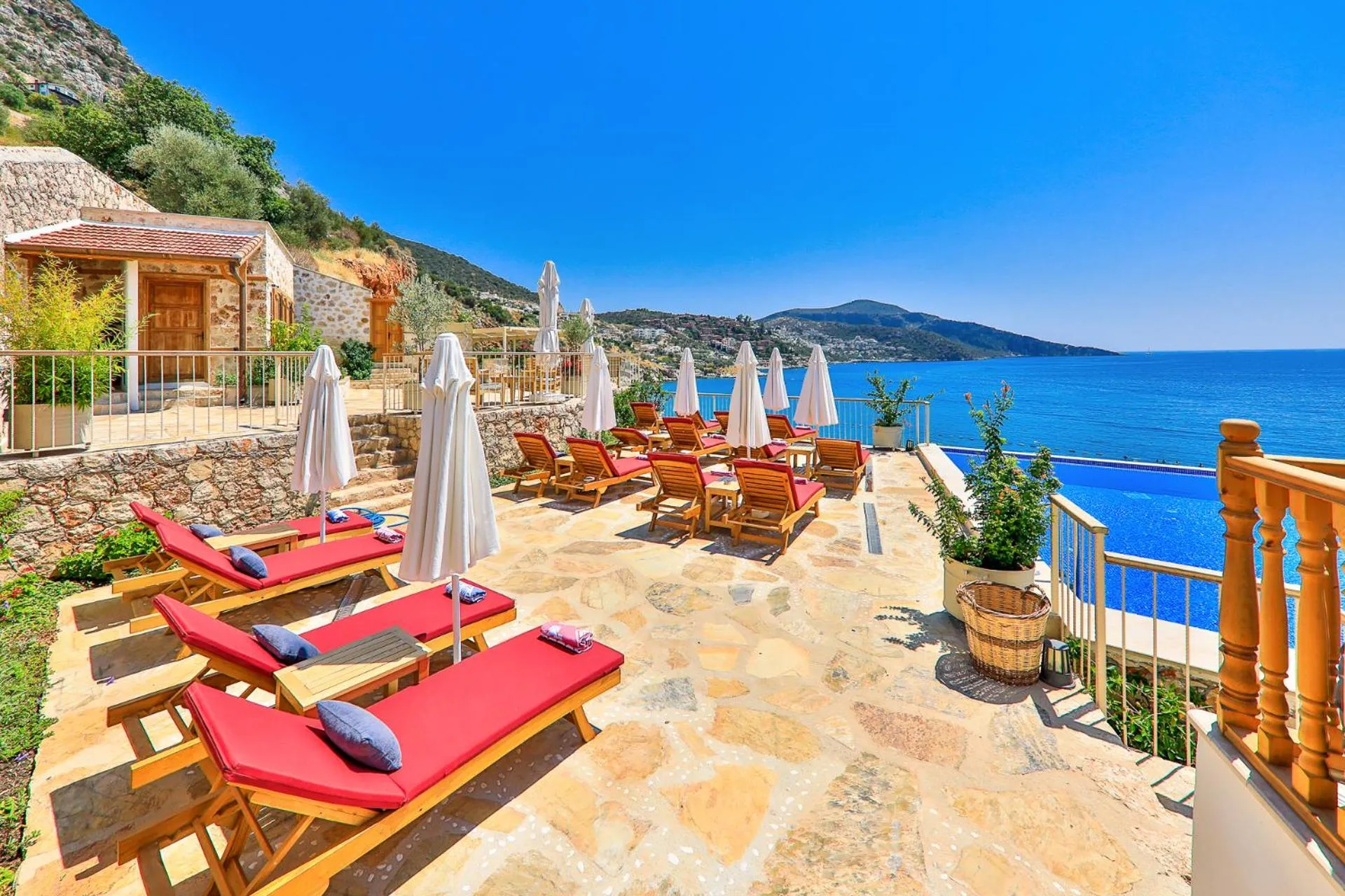 Sea view in Pier House Hotel