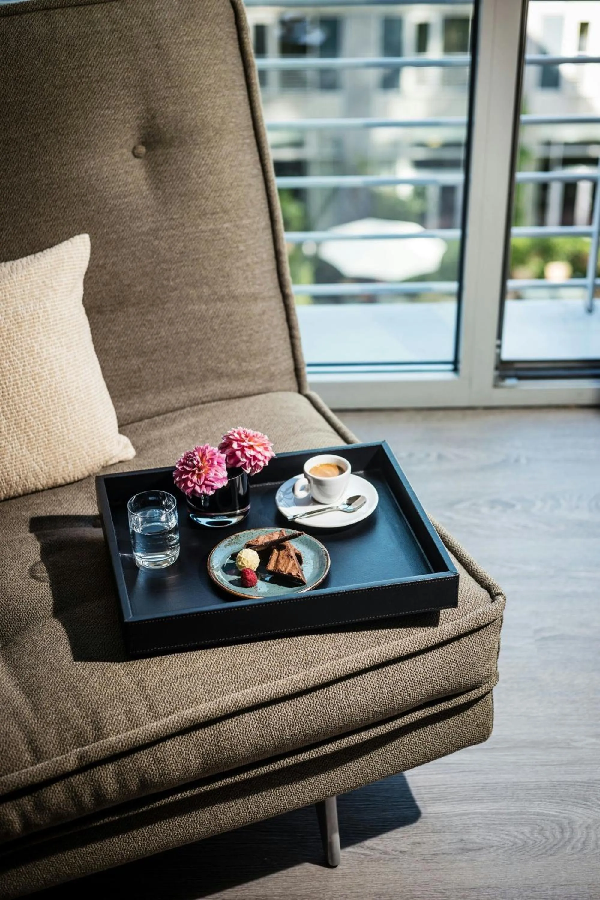 Photo of the whole room in Le Meridien Munich