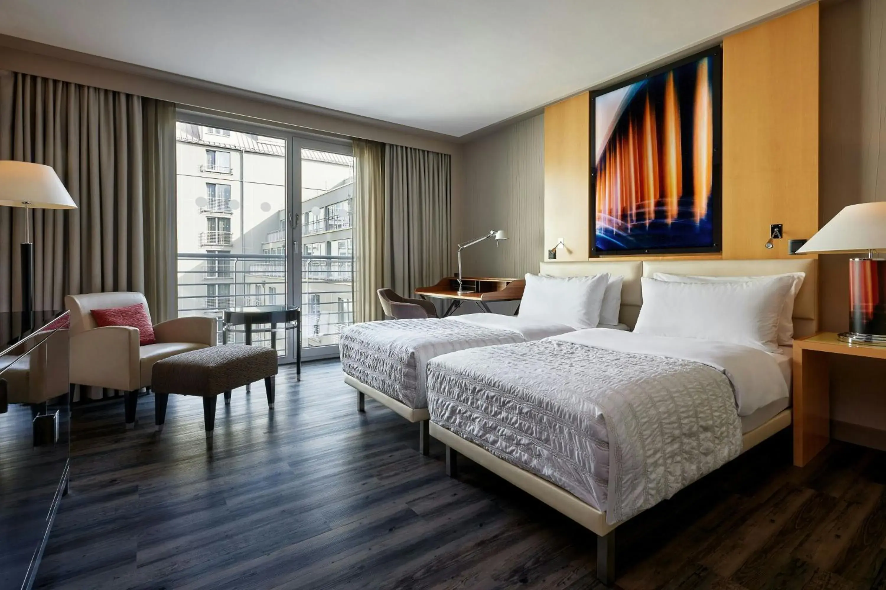 Deluxe Garden, Guest room, 2 Twin/Single Bed(s), Garden view in Le Meridien Munich Deluxe Garden, Guest room, 2 Twin/Single Bed(s), Garden view in Le Meridien Munich