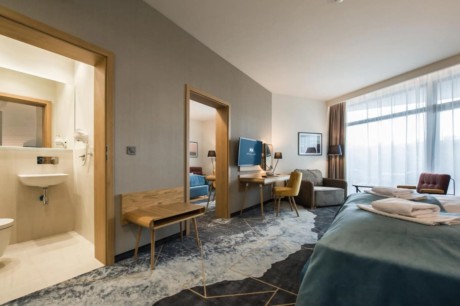 Bathroom, Bed in Hotel Zalewski