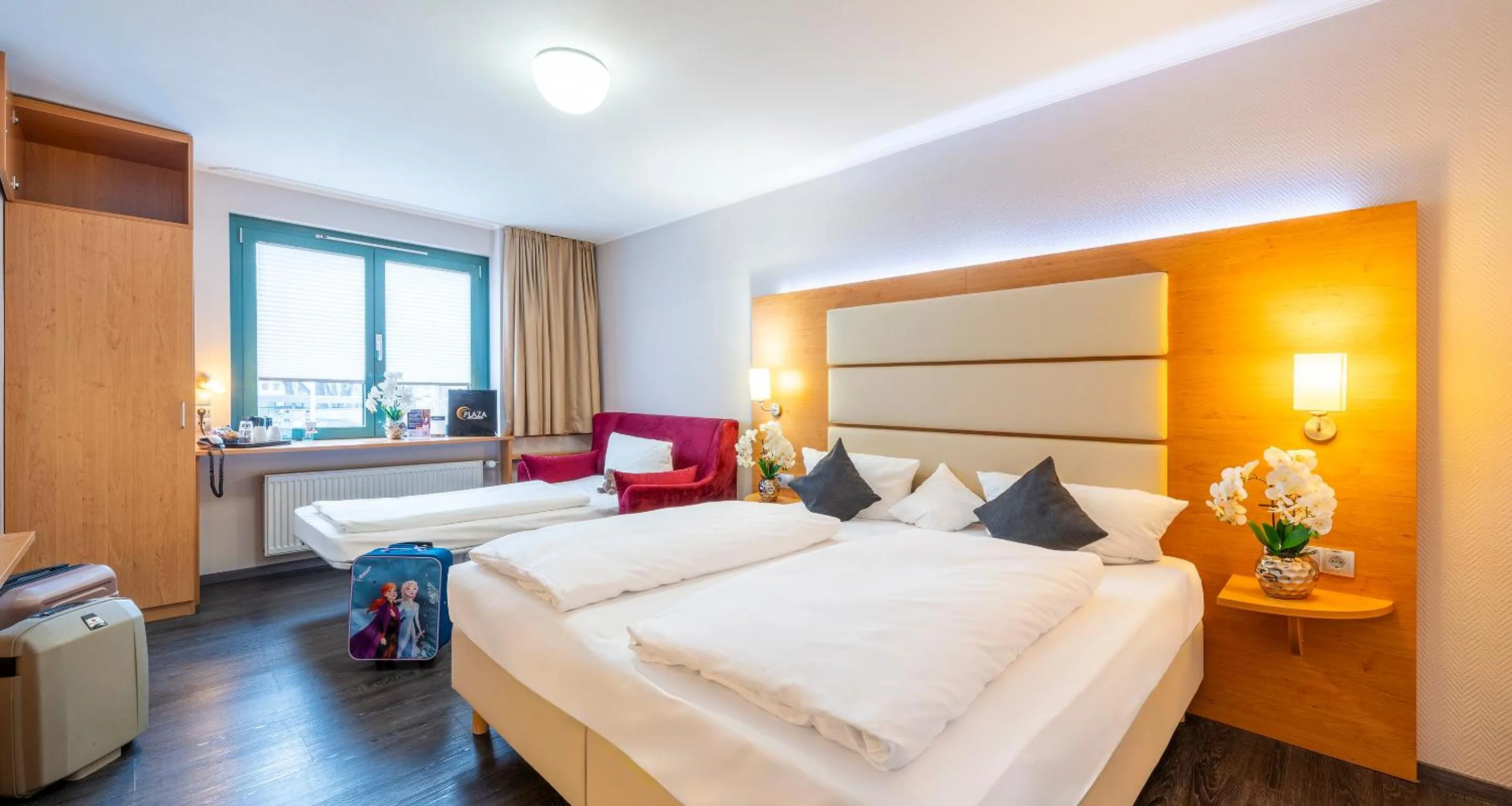 Bed in PLAZA INN Braunschweig City Süd