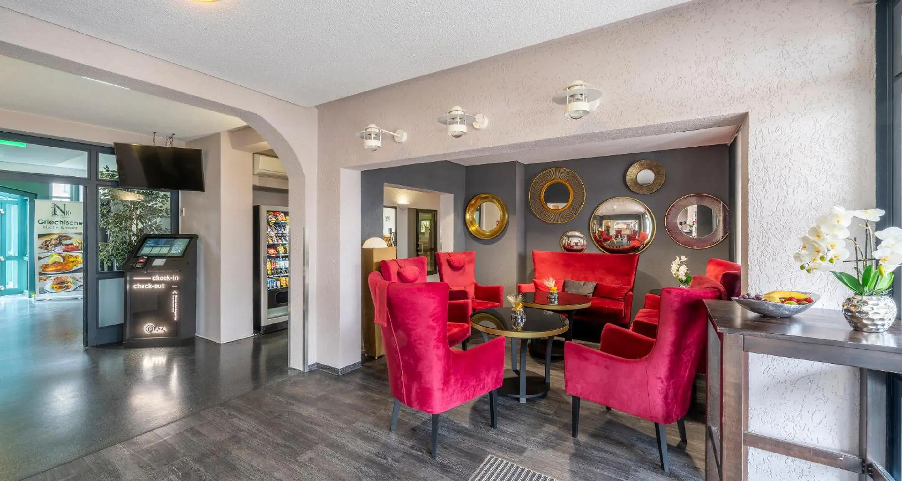 Lobby or reception in PLAZA INN Braunschweig City Süd Lobby or reception in PLAZA INN Braunschweig City Süd