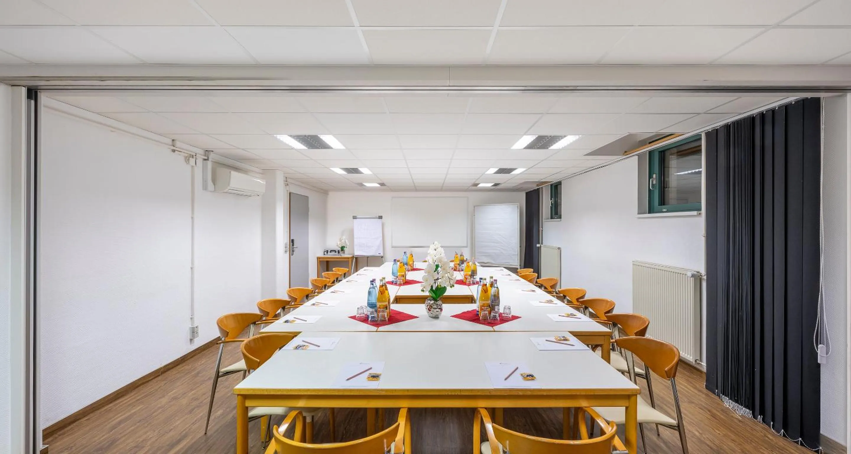 Meeting/conference room in PLAZA INN Braunschweig City Süd