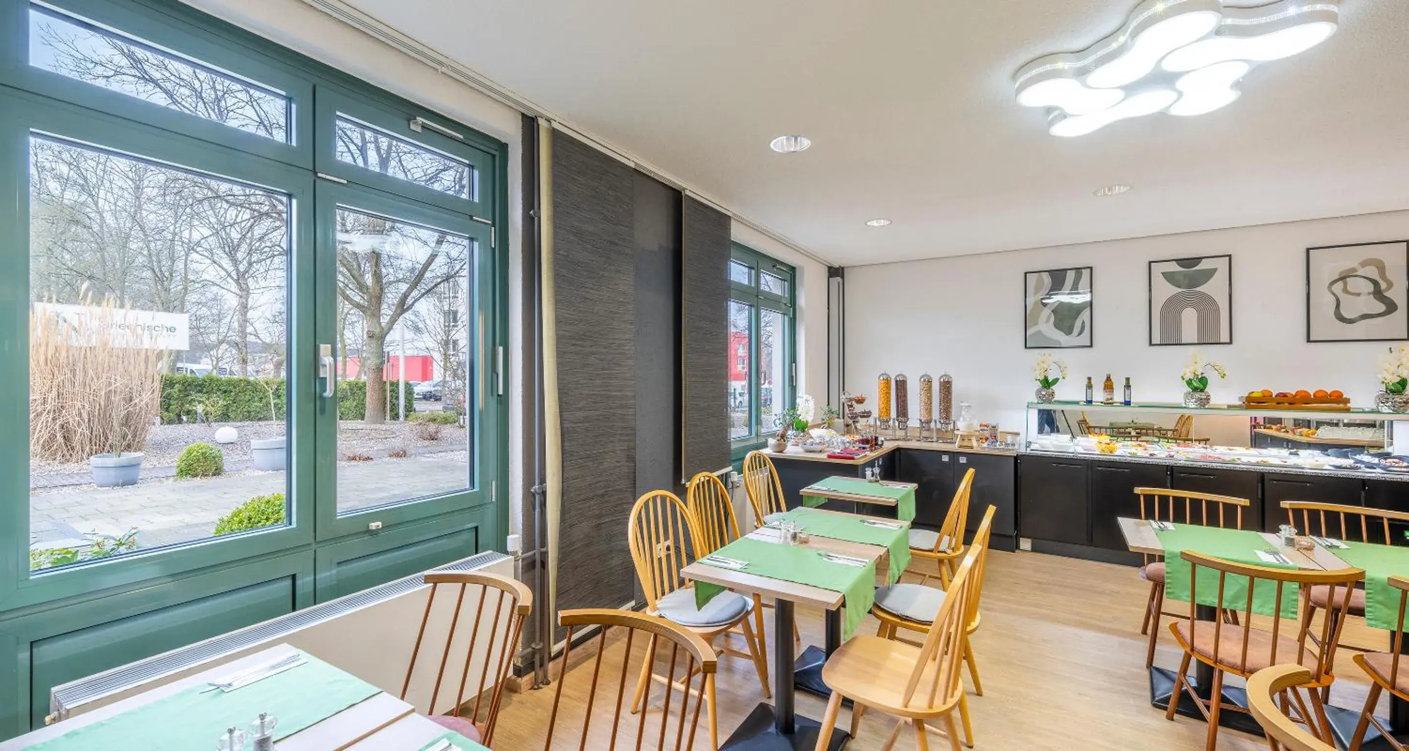 Breakfast in PLAZA INN Braunschweig City Süd Breakfast in PLAZA INN Braunschweig City Süd