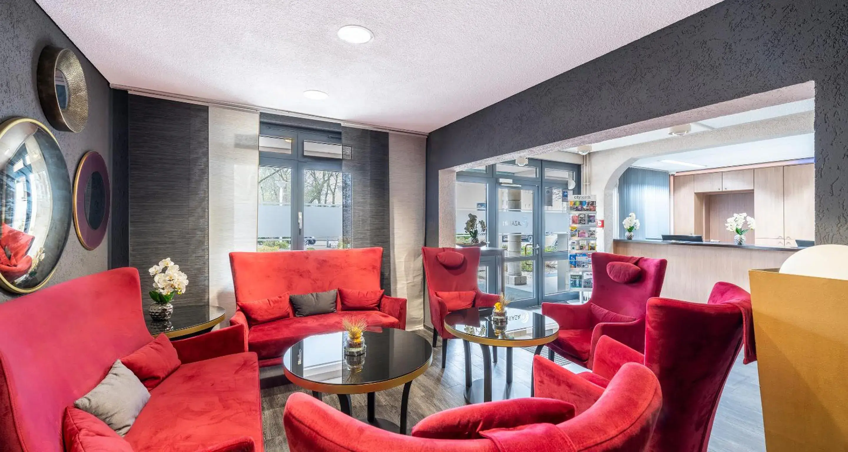 Lobby or reception in PLAZA INN Braunschweig City Süd Lobby or reception in PLAZA INN Braunschweig City Süd