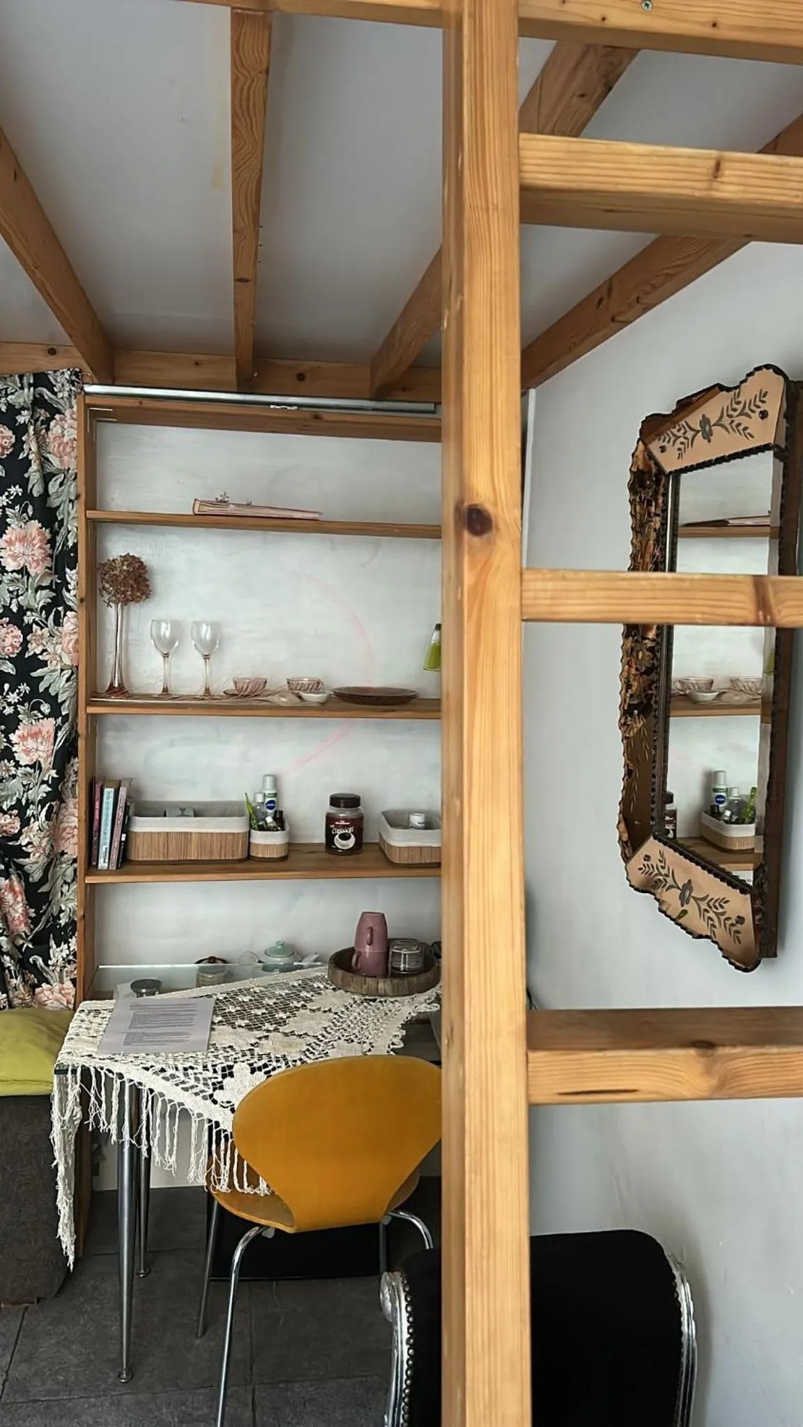 bunk bed in Marijke's guestroom