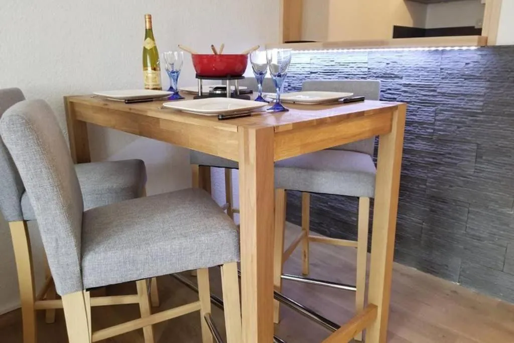 Dining area in Chamonix sud -Le Grepon