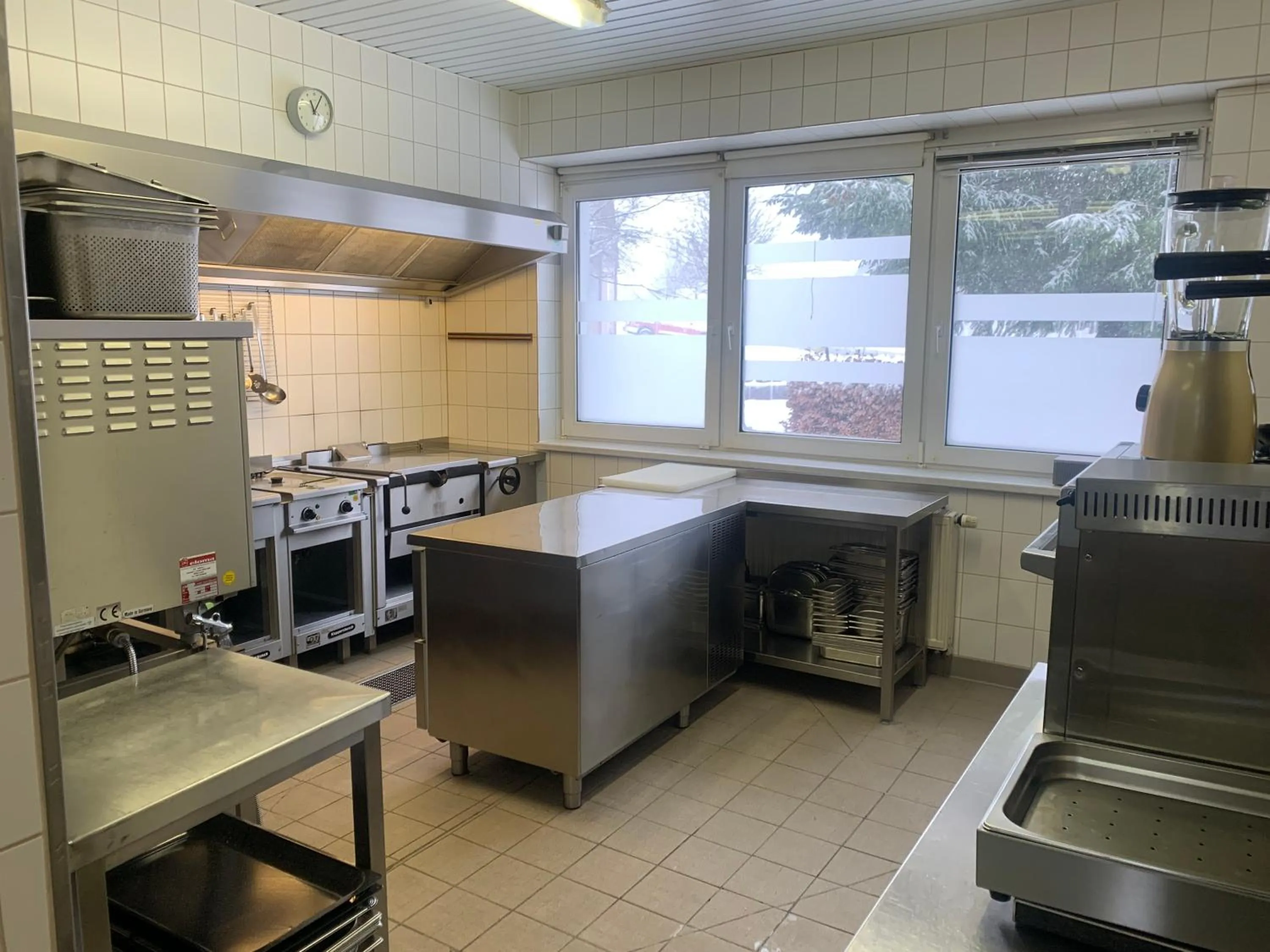 Communal kitchen in Haus Rosenbaum am Rennsteig Gruppenhaus - Pension - Begegnungsstätte bis 50 Personen