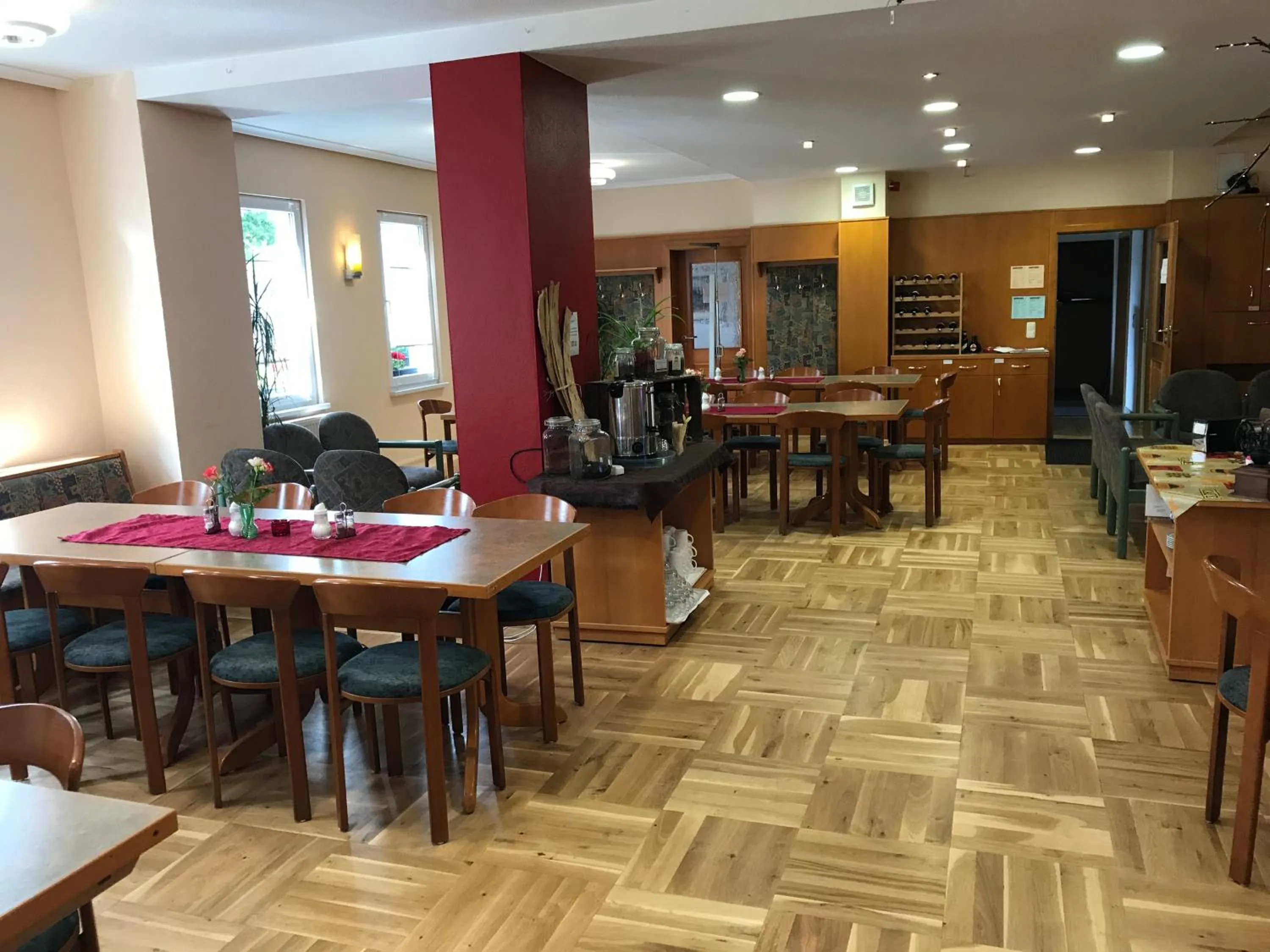 Restaurant/places to eat in Haus Rosenbaum am Rennsteig Gruppenhaus - Pension - Begegnungsstätte bis 50 Personen