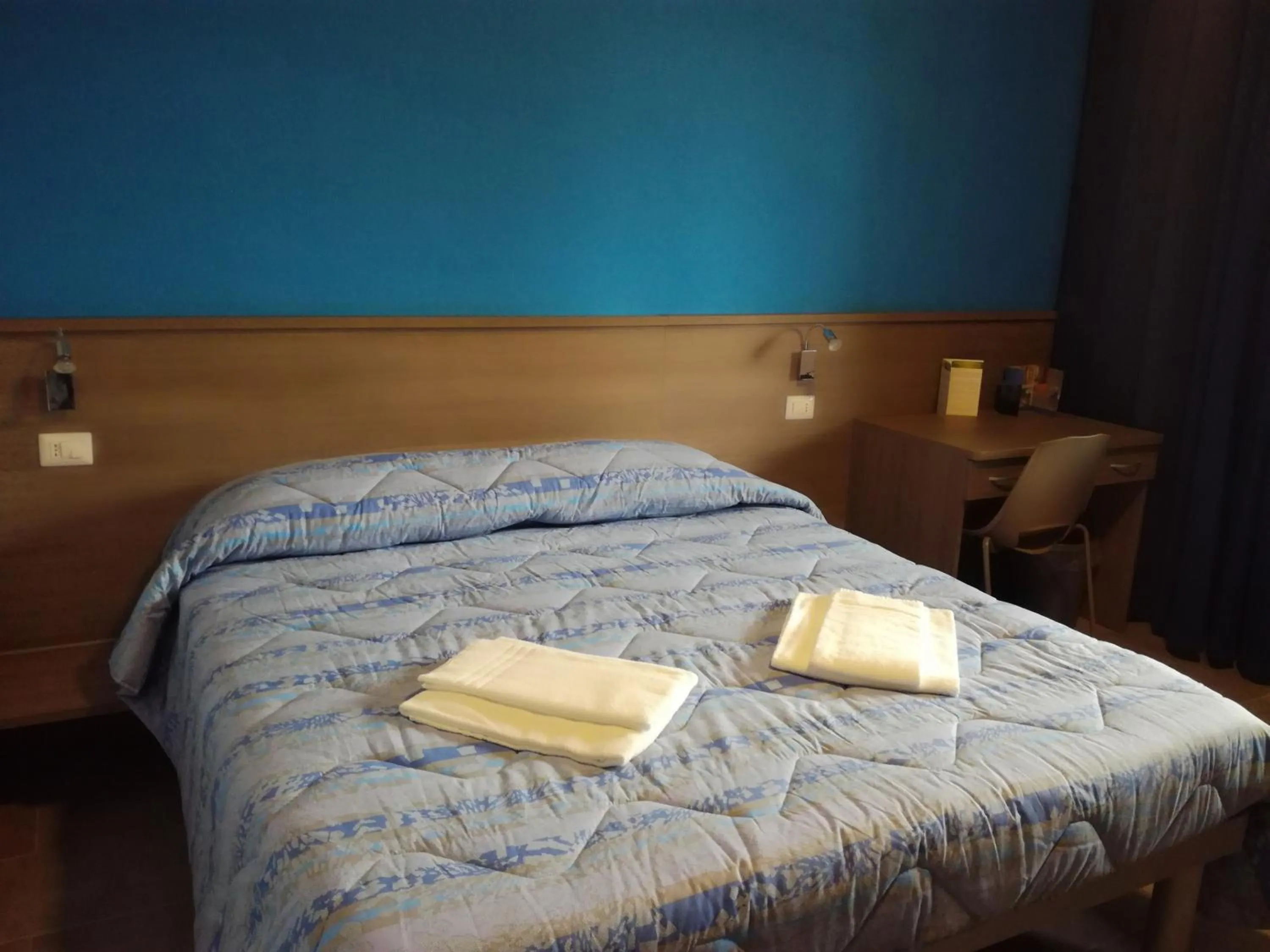 Photo of the whole room, Bed in Serafico Guesthouse