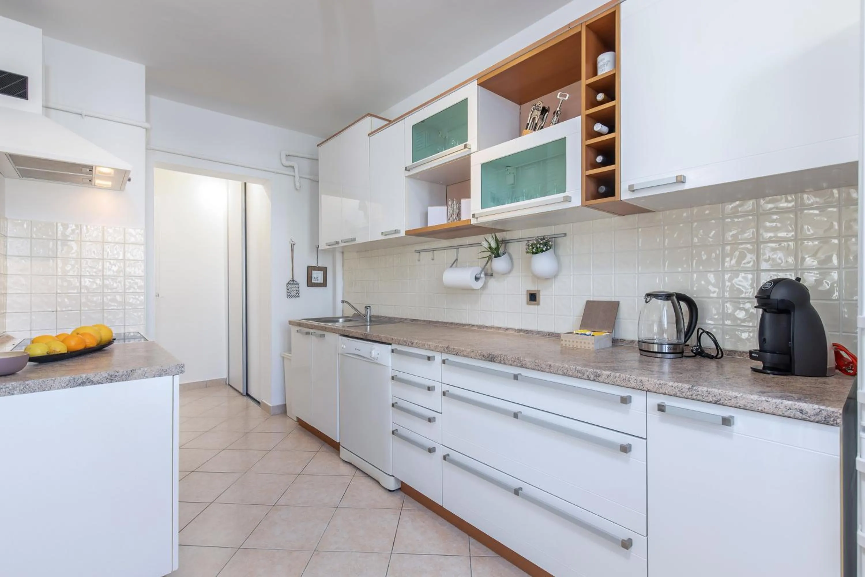 Apartment IN