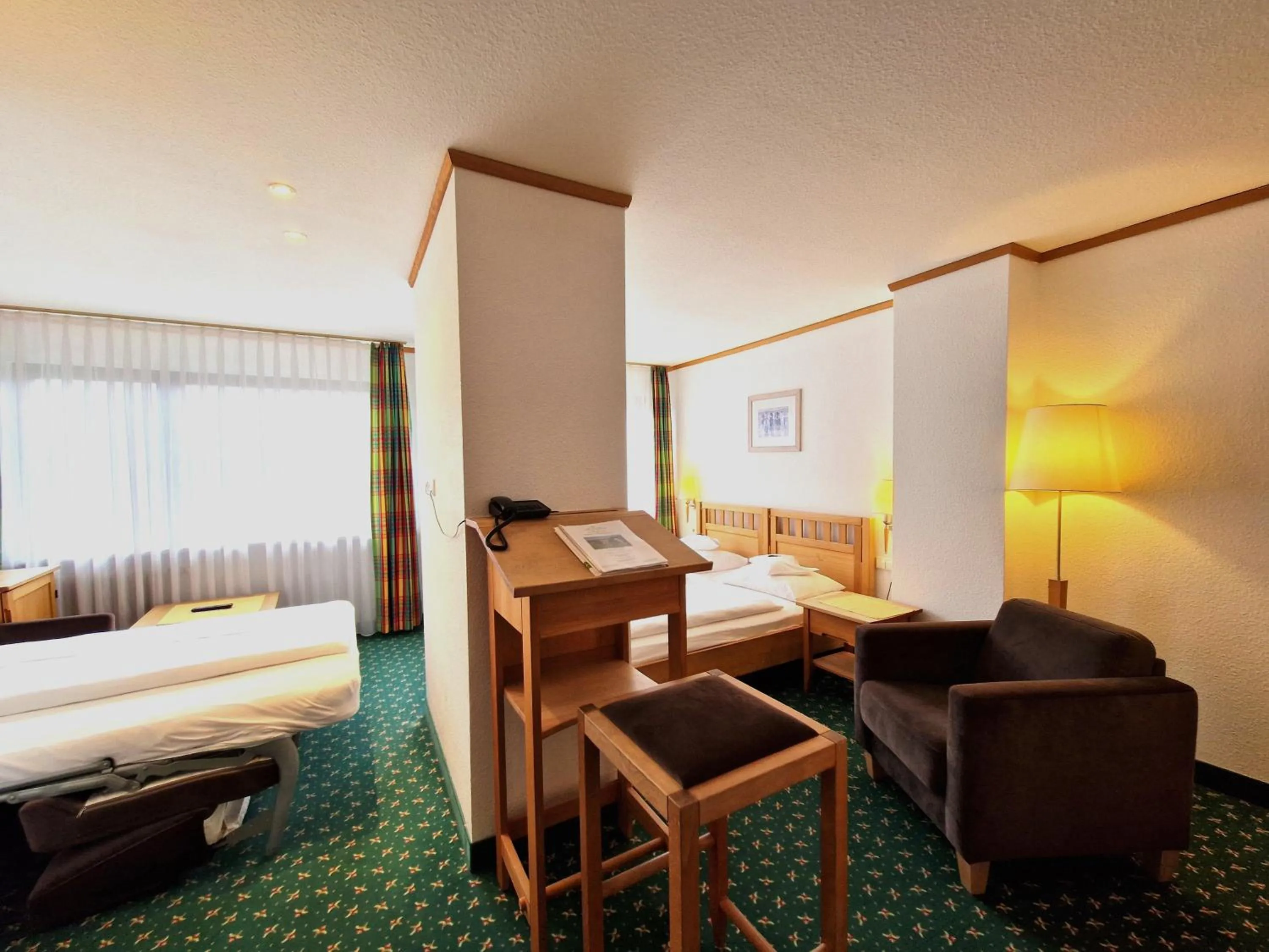 Bed in Badhotel Restaurant Stauferland