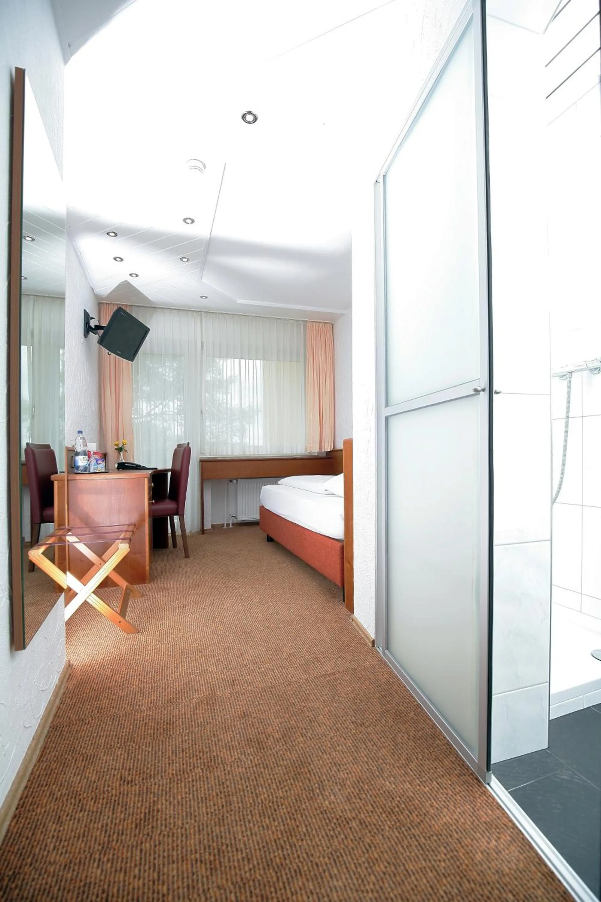 Photo of the whole room in Badhotel Restaurant Stauferland